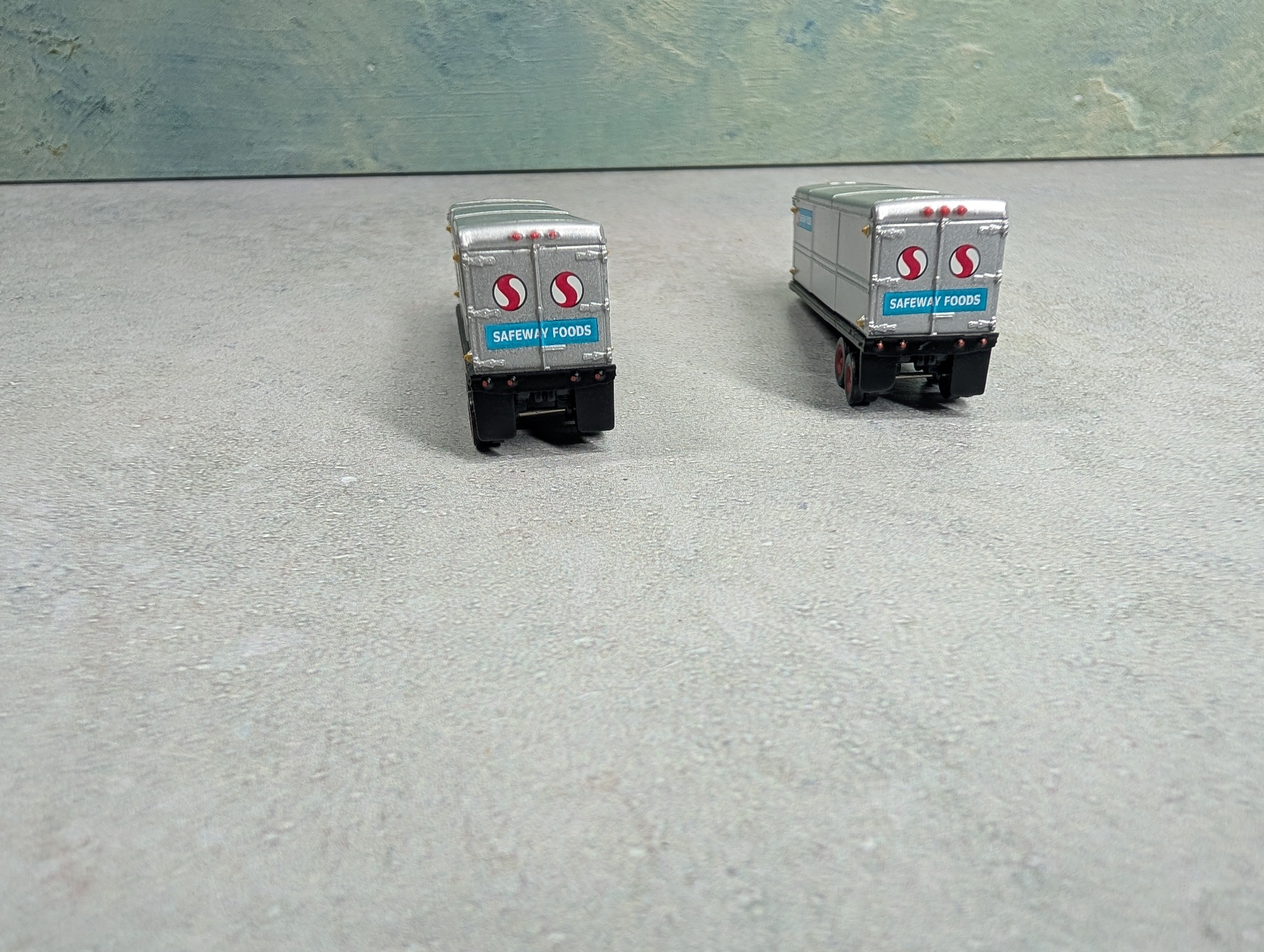 USED Classic Metal Works N Scale Lot of Tractor Trailers w/ Reefers Safeway Foods