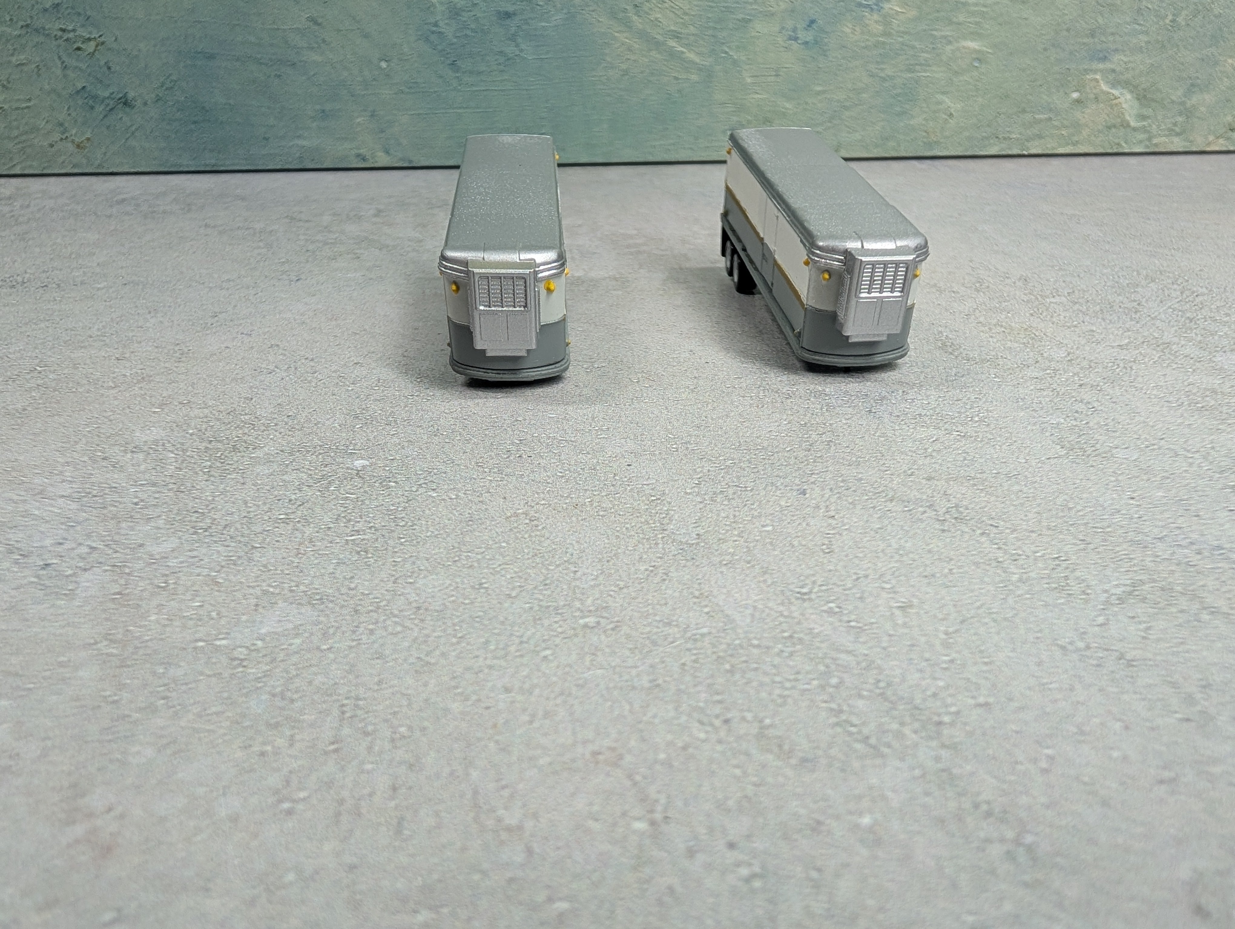 USED Classic Metal Works N Scale Lot of Tractor Trailers w/ Reefers - White Gray & Gold