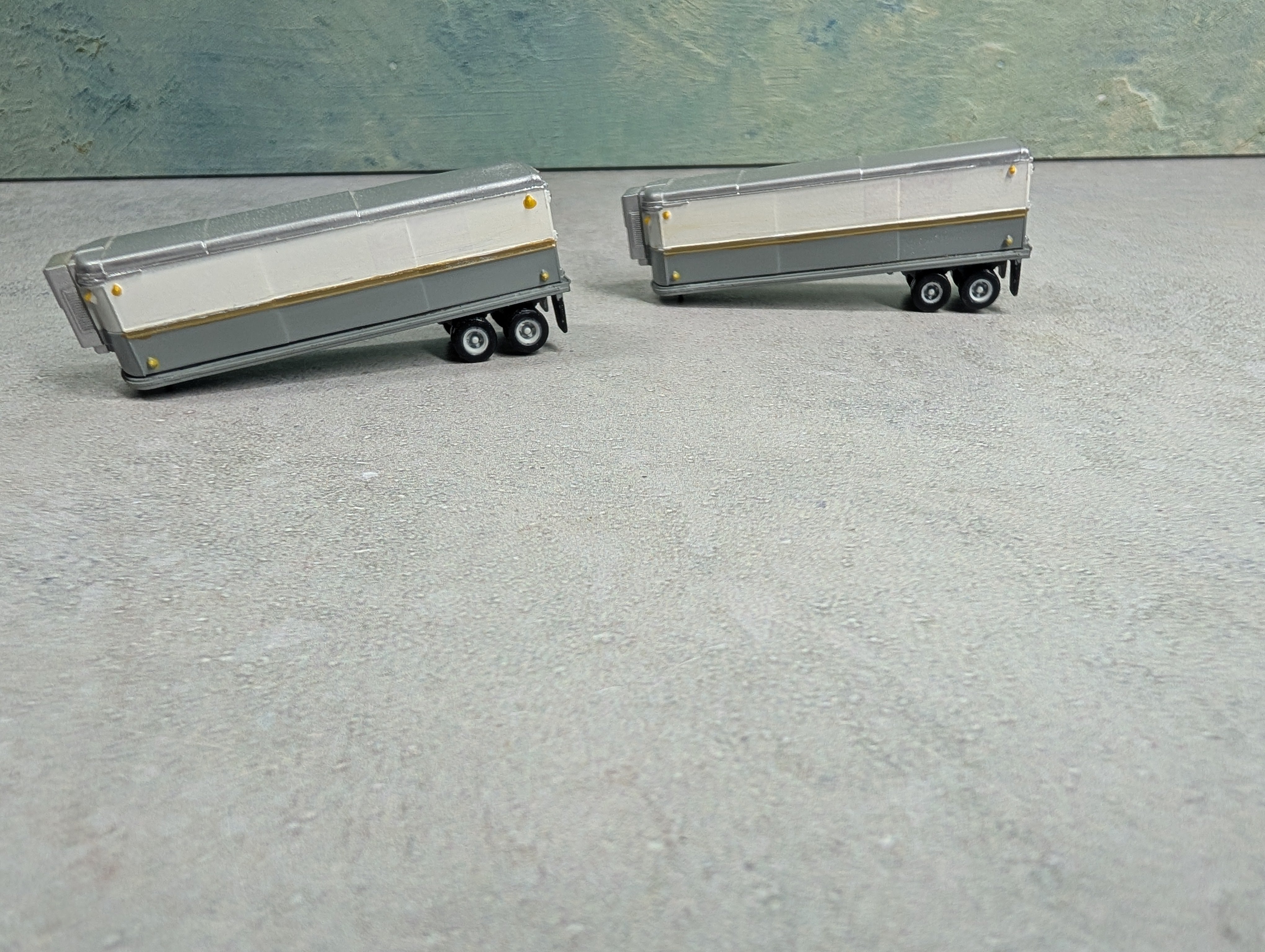 USED Classic Metal Works N Scale Lot of Tractor Trailers w/ Reefers - White Gray & Gold