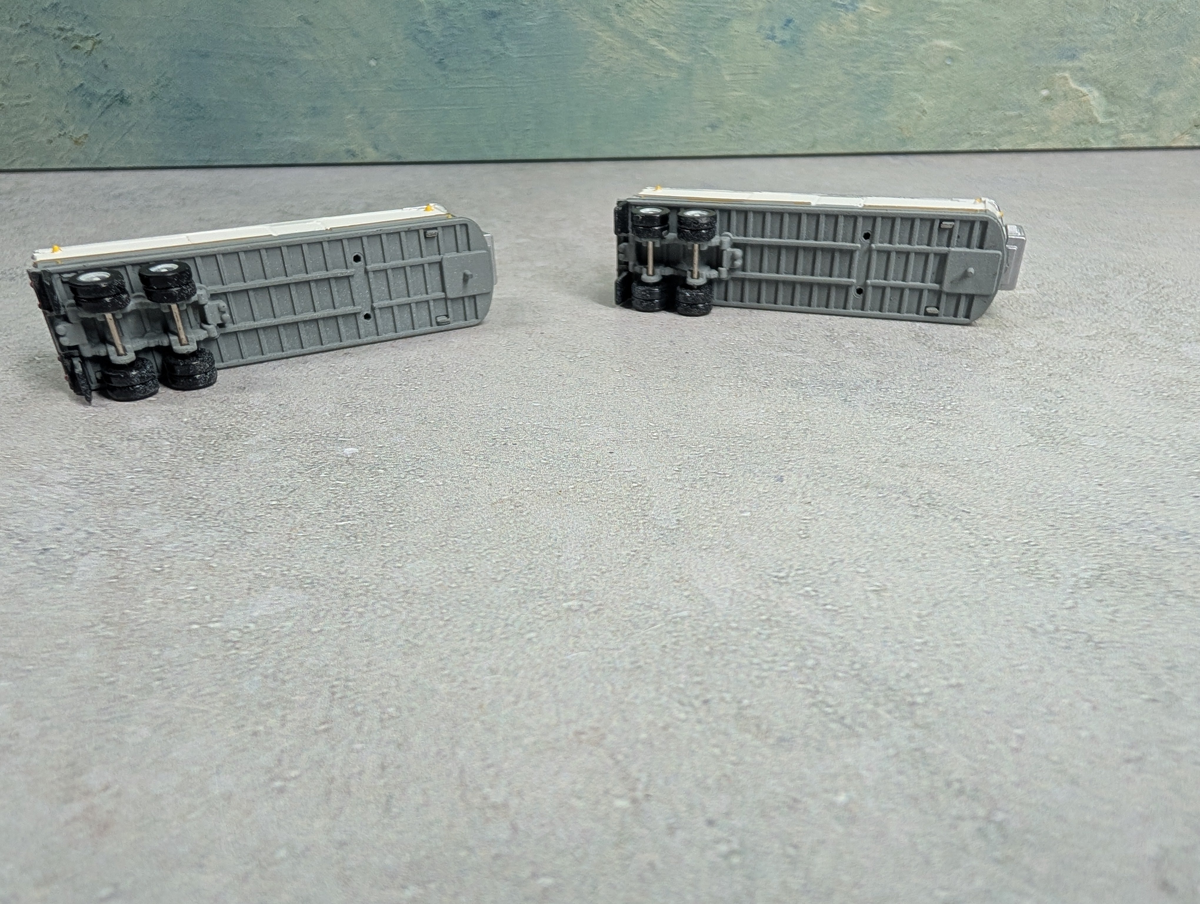 USED Classic Metal Works N Scale Lot of Tractor Trailers w/ Reefers - White Gray & Gold