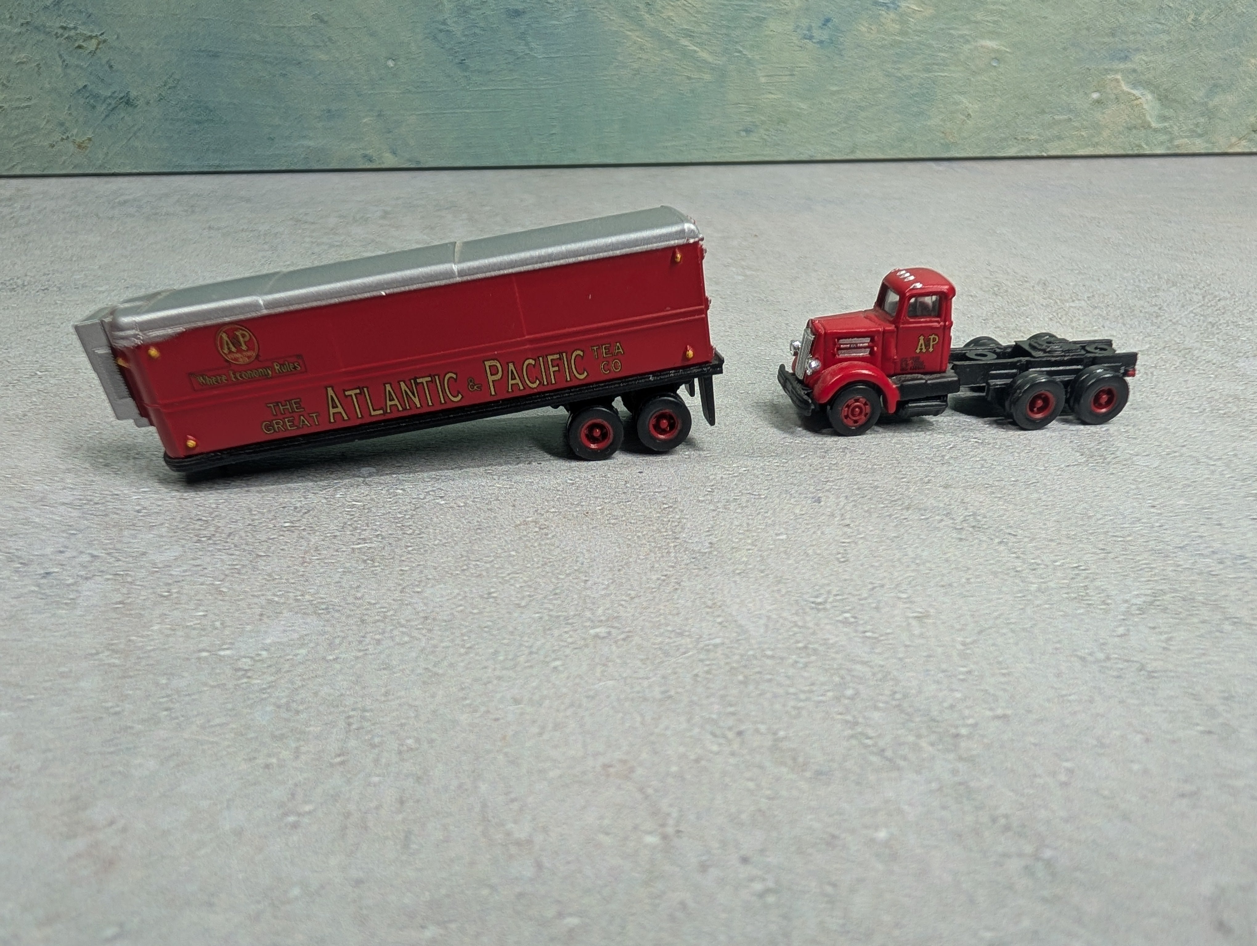 USED Classic Metal Works N Scale Tractor Trailer w/ Reefer Atlantic & Pacific A&P