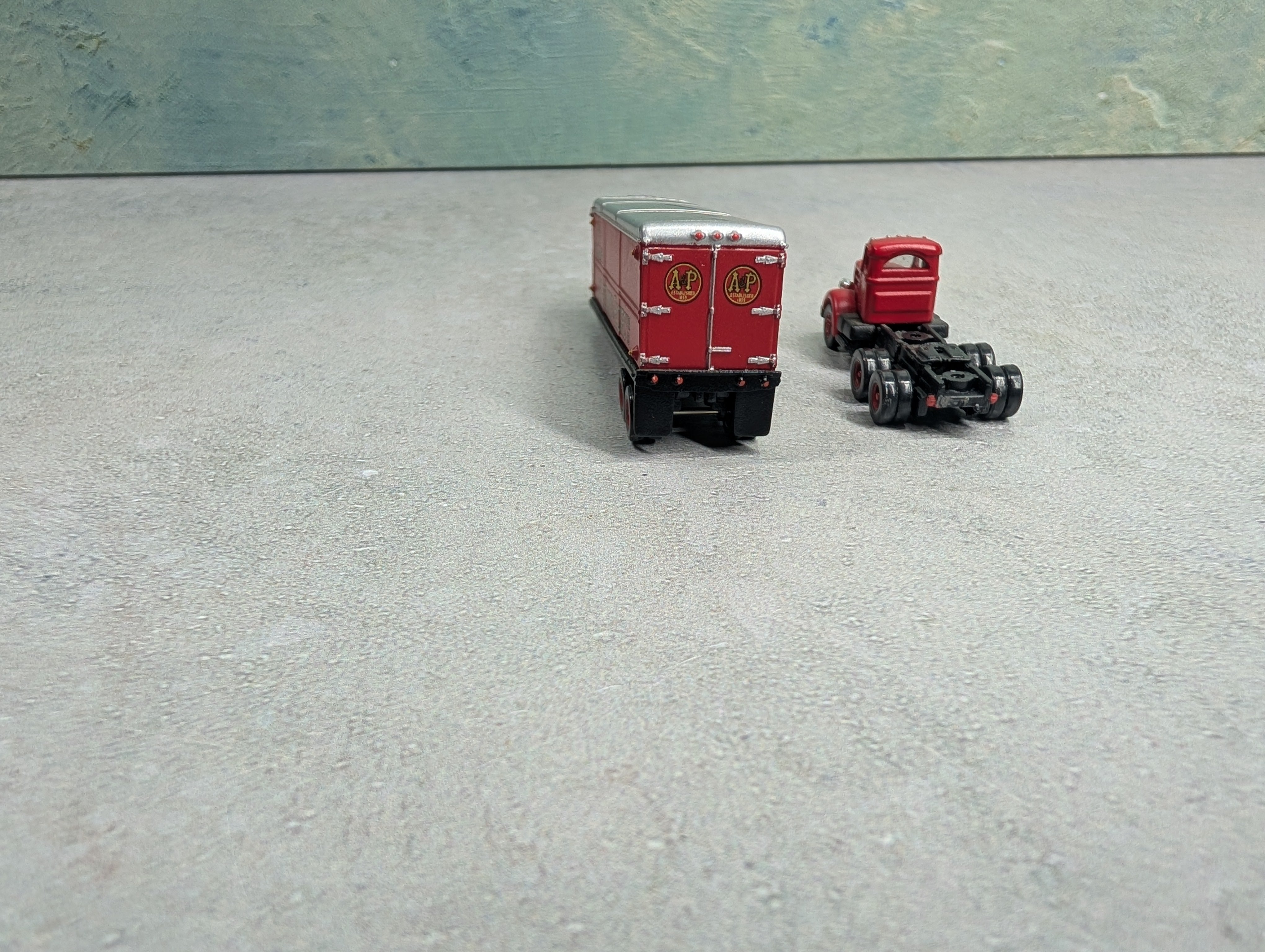 USED Classic Metal Works N Scale Tractor Trailer w/ Reefer Atlantic & Pacific A&P
