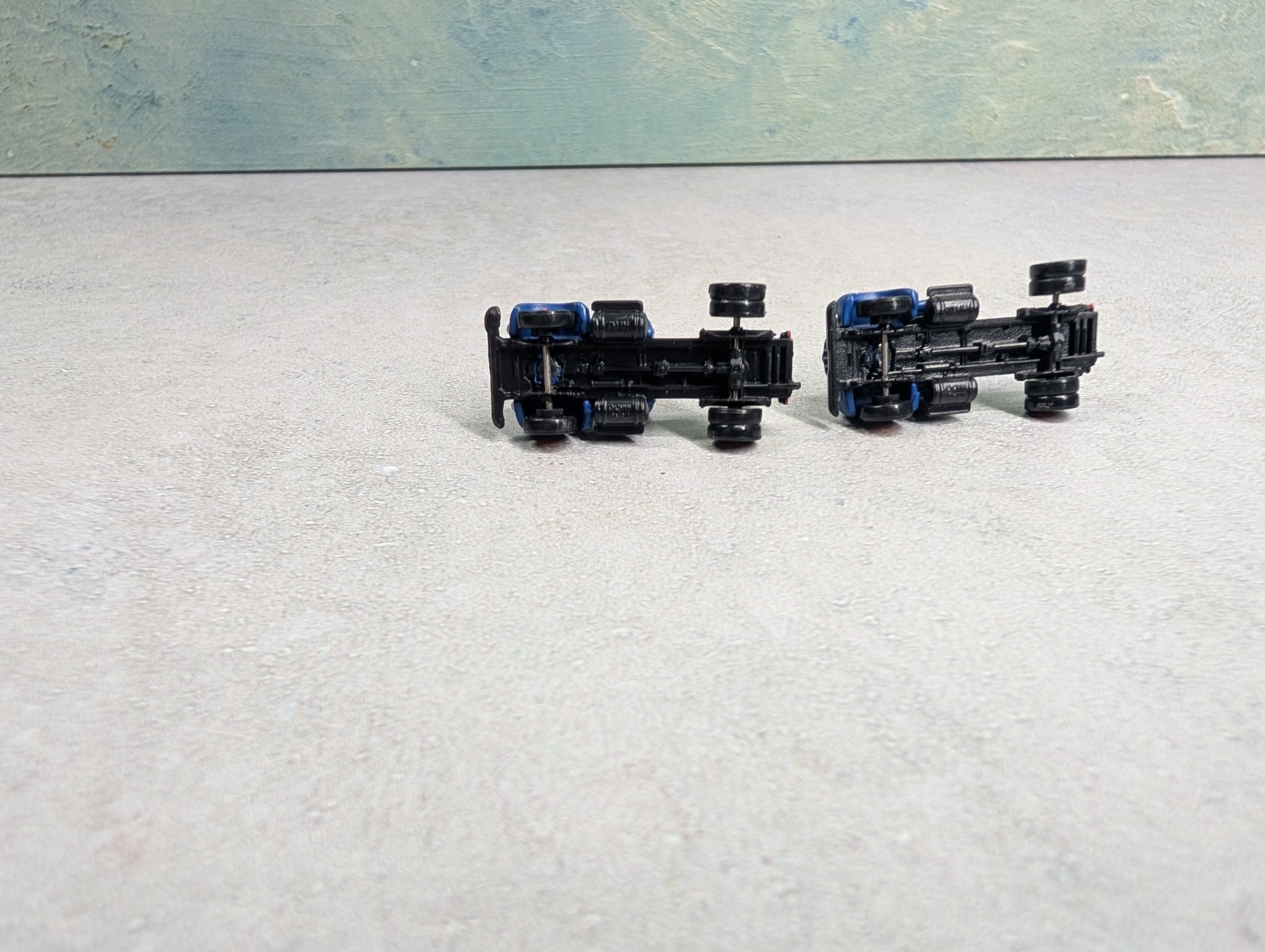 USED Classic Metal Works N Scale Lot of Tractor Cabs Roadway Express (2 pcs)