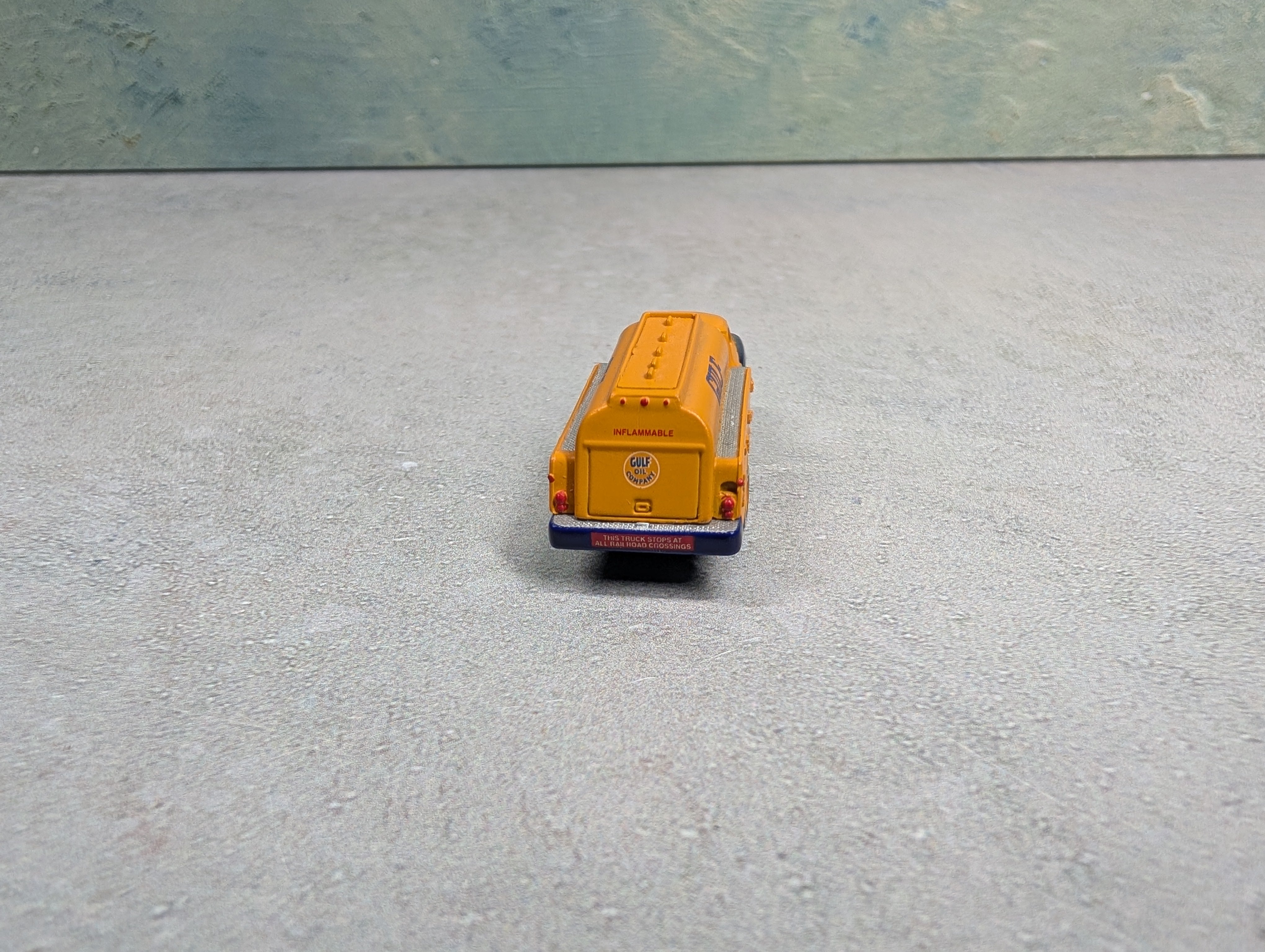 USED Classic Metal Works N Scale Yellow & Blue Tanker Work Truck Gulf