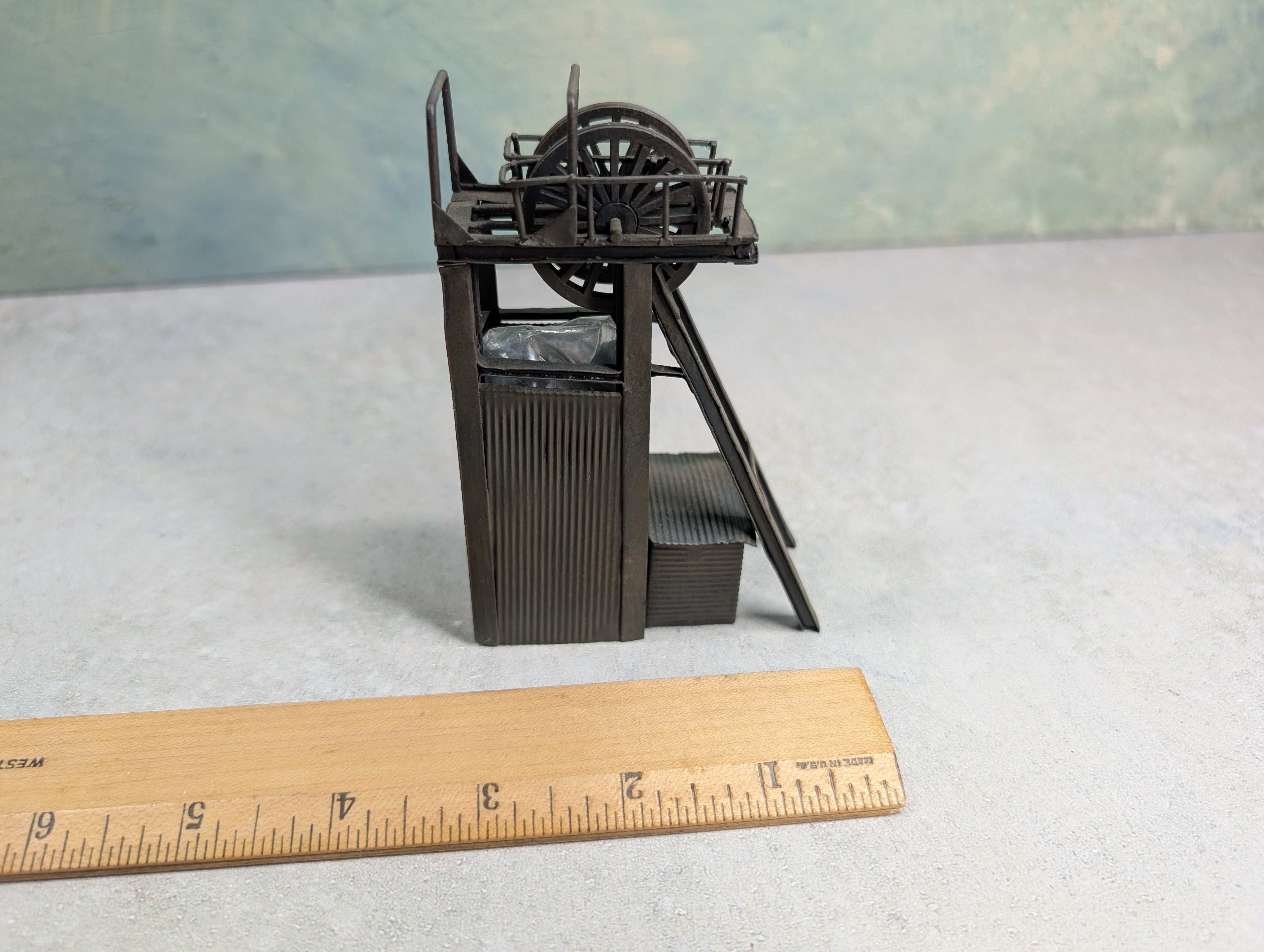 USED Bachmann 42-025 N Scale Scenecraft Hampton Heath Colliery Pit Head Lift