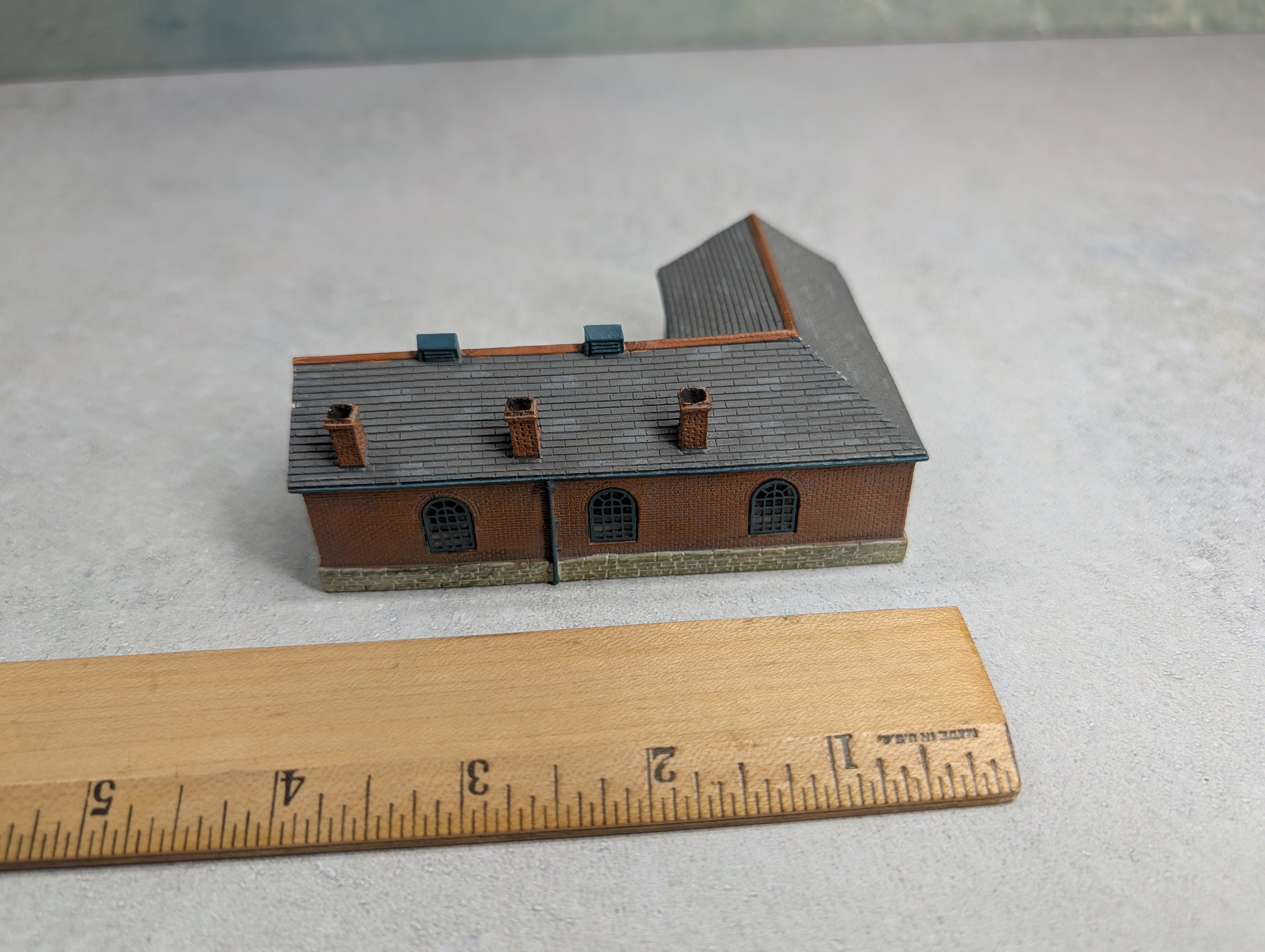 USED Bachmann 42-033 N Scale Scenecraft Hampton Heath Colliery Blacksmiths Building