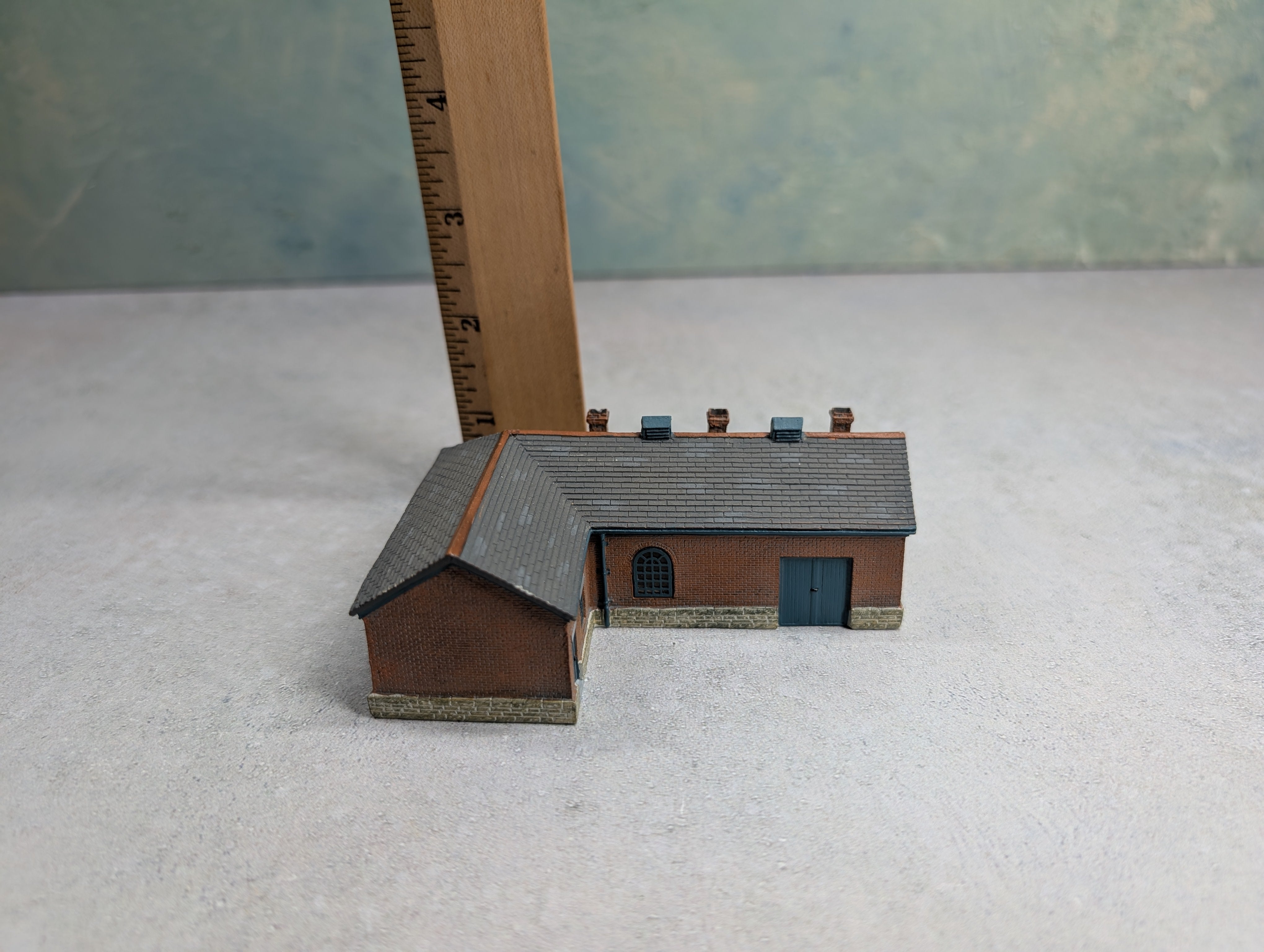 USED Bachmann 42-033 N Scale Scenecraft Hampton Heath Colliery Blacksmiths Building