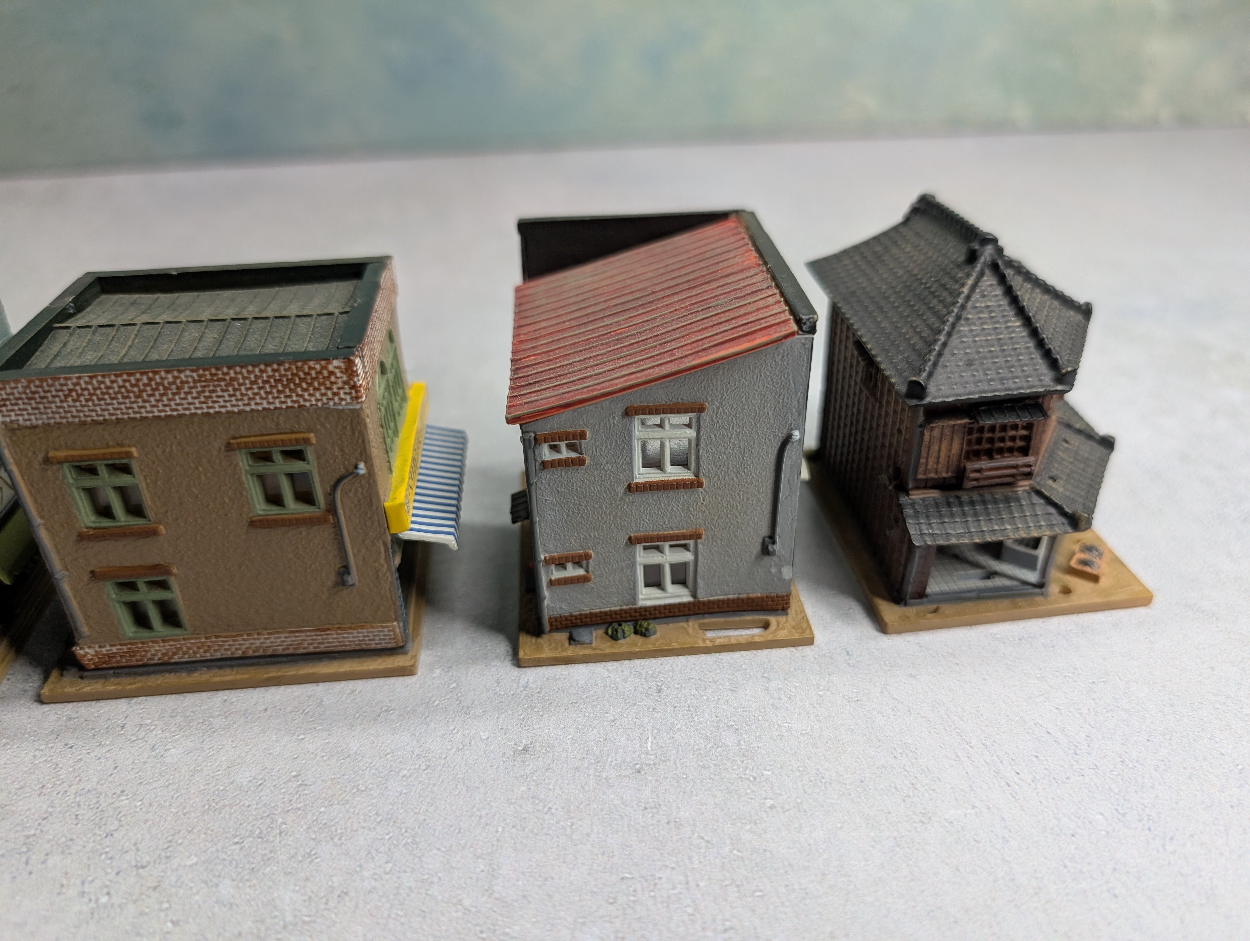 USED TomyTec N Scale Lot of Japenese Shops, Business Buildings (5 pcs)