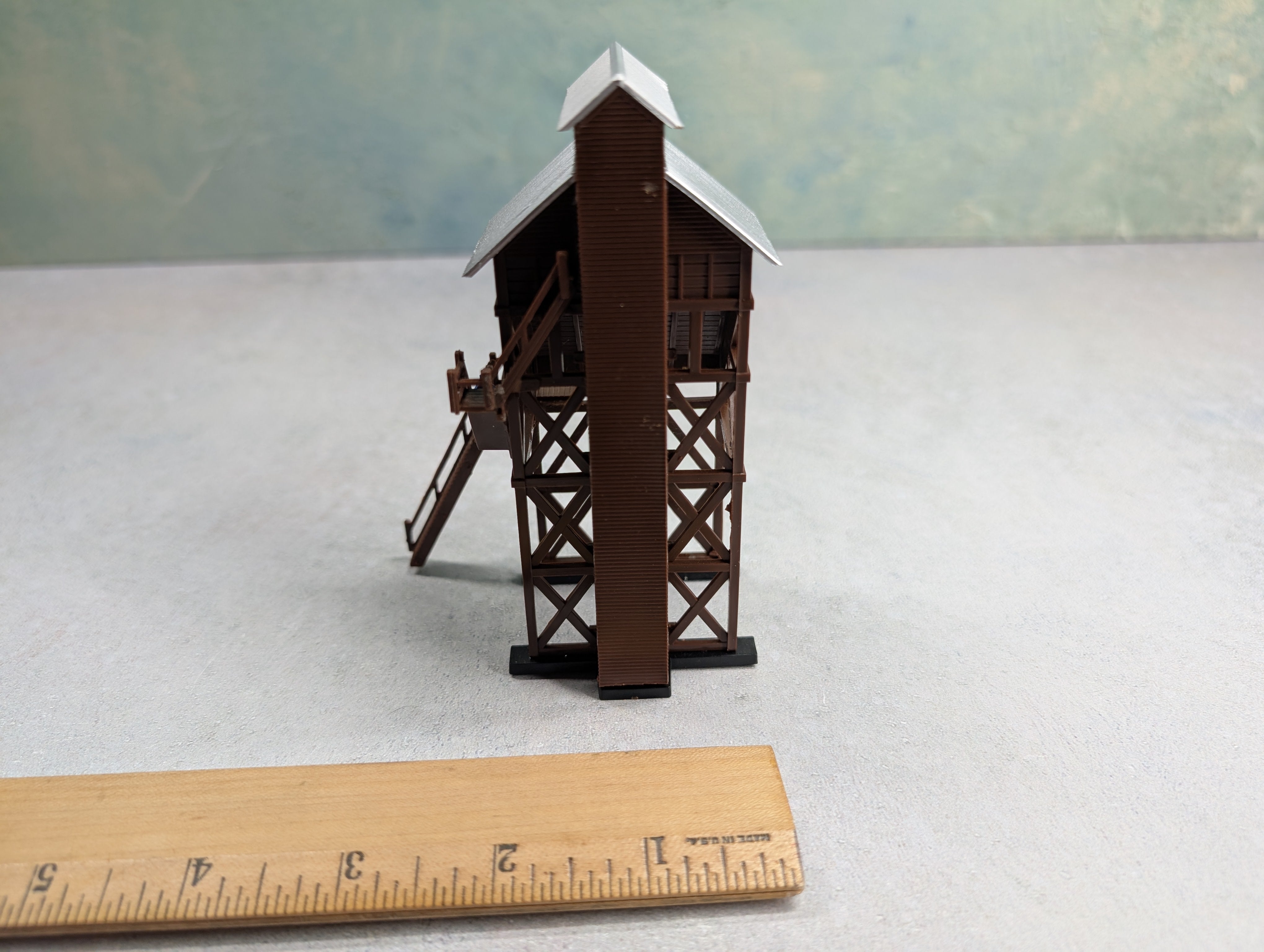 USED Bachmann N Scale Coaling Station