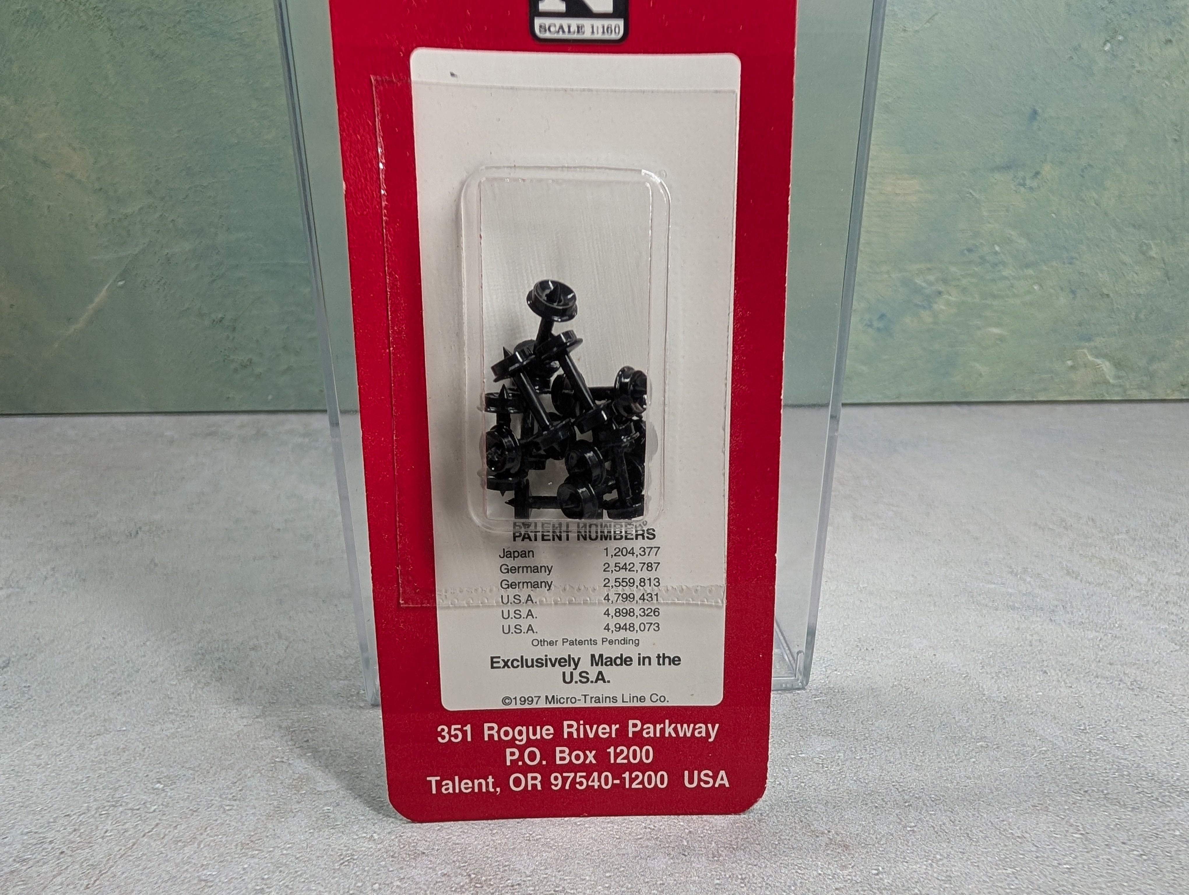 Micro-Trains 1008 N Scale 12 Non-Magnetic Wheel Sets - Low Profile Flange