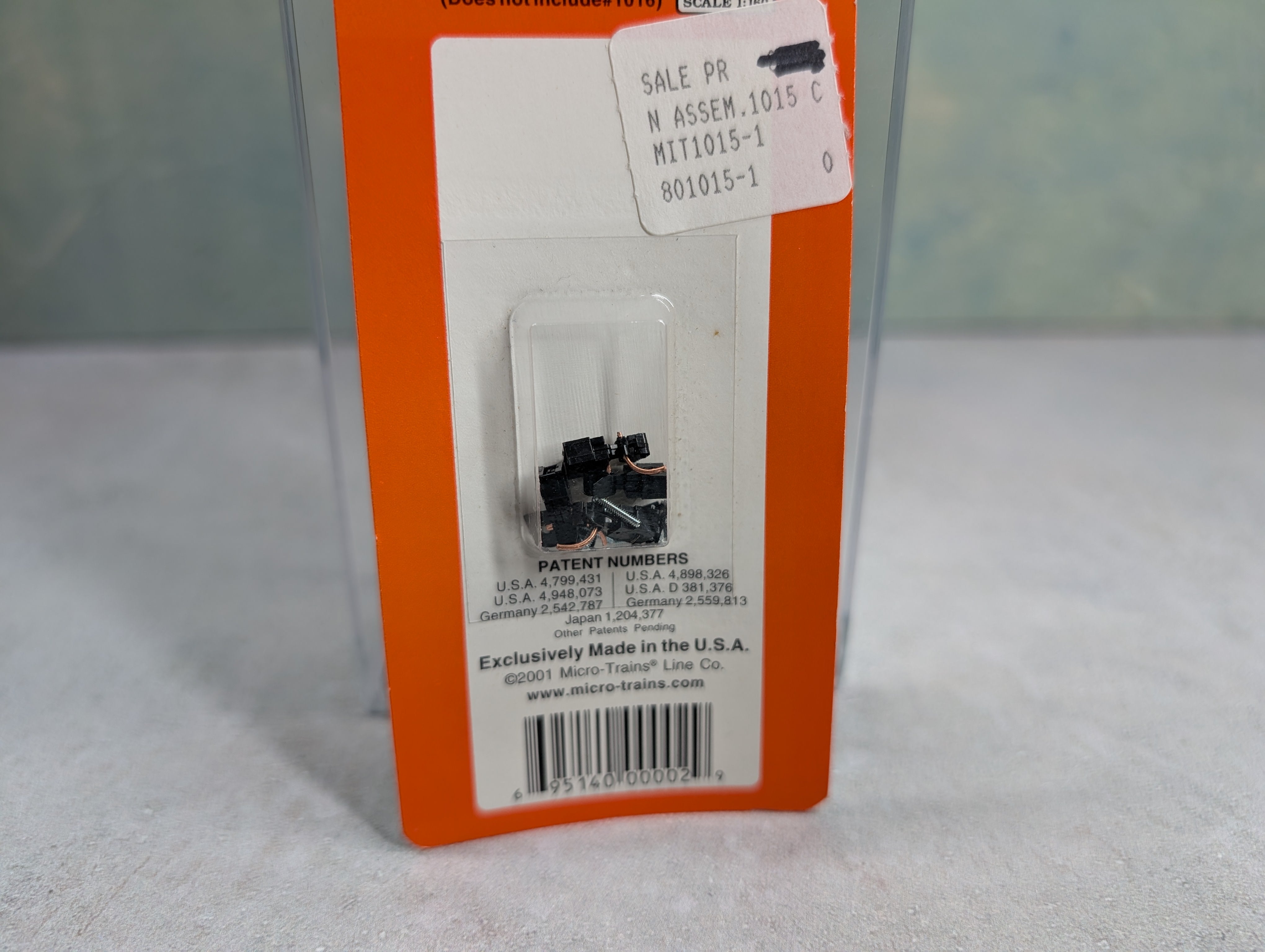 Micro-Trains #001017 N Scale 1015-1 Assembled Universal Mount Couplers (2 Pair) Reverse Draft Angle