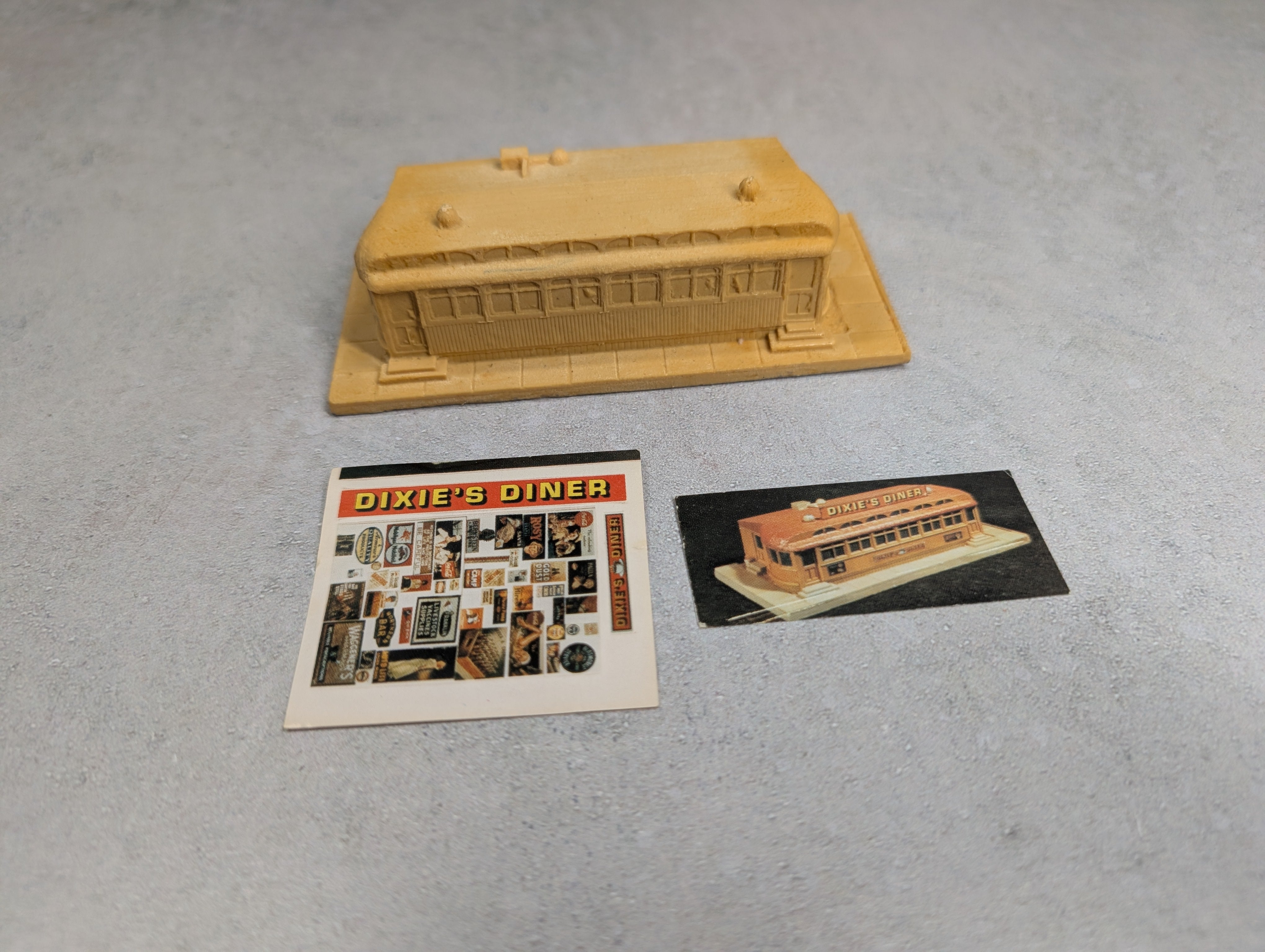 USED Period Miniatures N Scale Dixie's Diner Building KIT