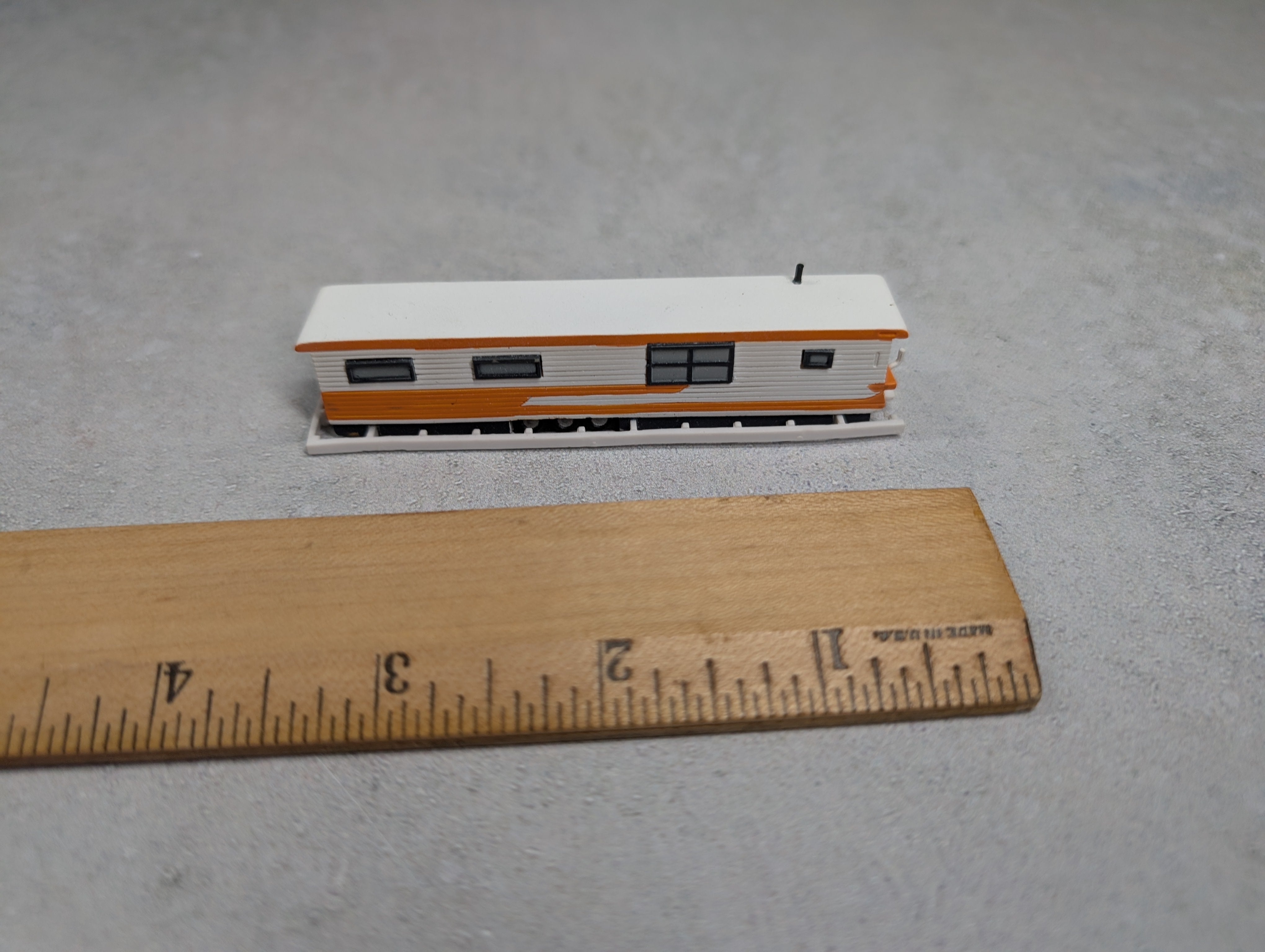 USED Imex N Scale Skyline Trailer Building