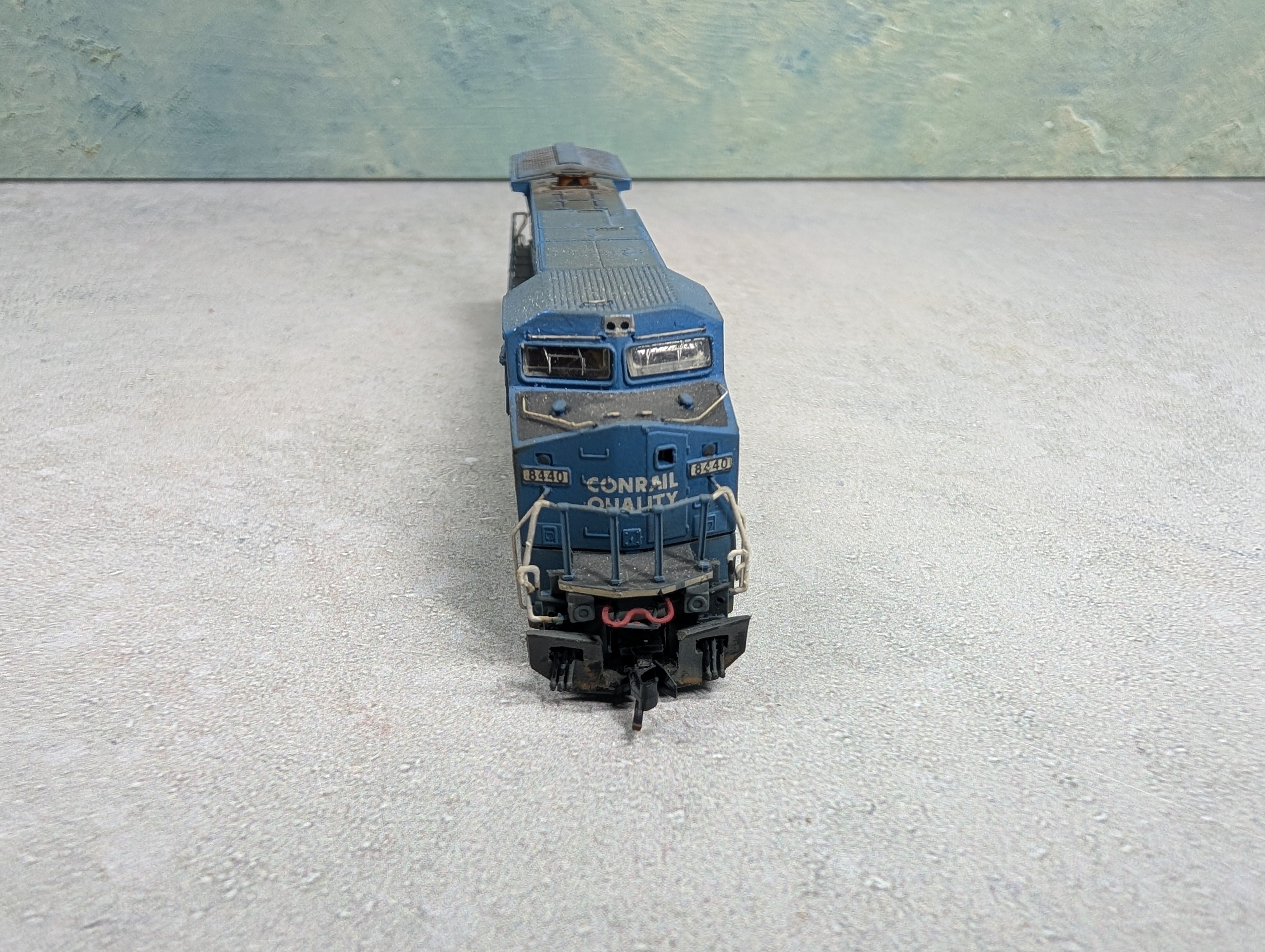 USED Bachmann 86066 N Scale Spectrum GE Dash-8-40CW Diesel Locomotive Conrail PRR #8440 Custom Weathered, Runs Great DCC No Sound