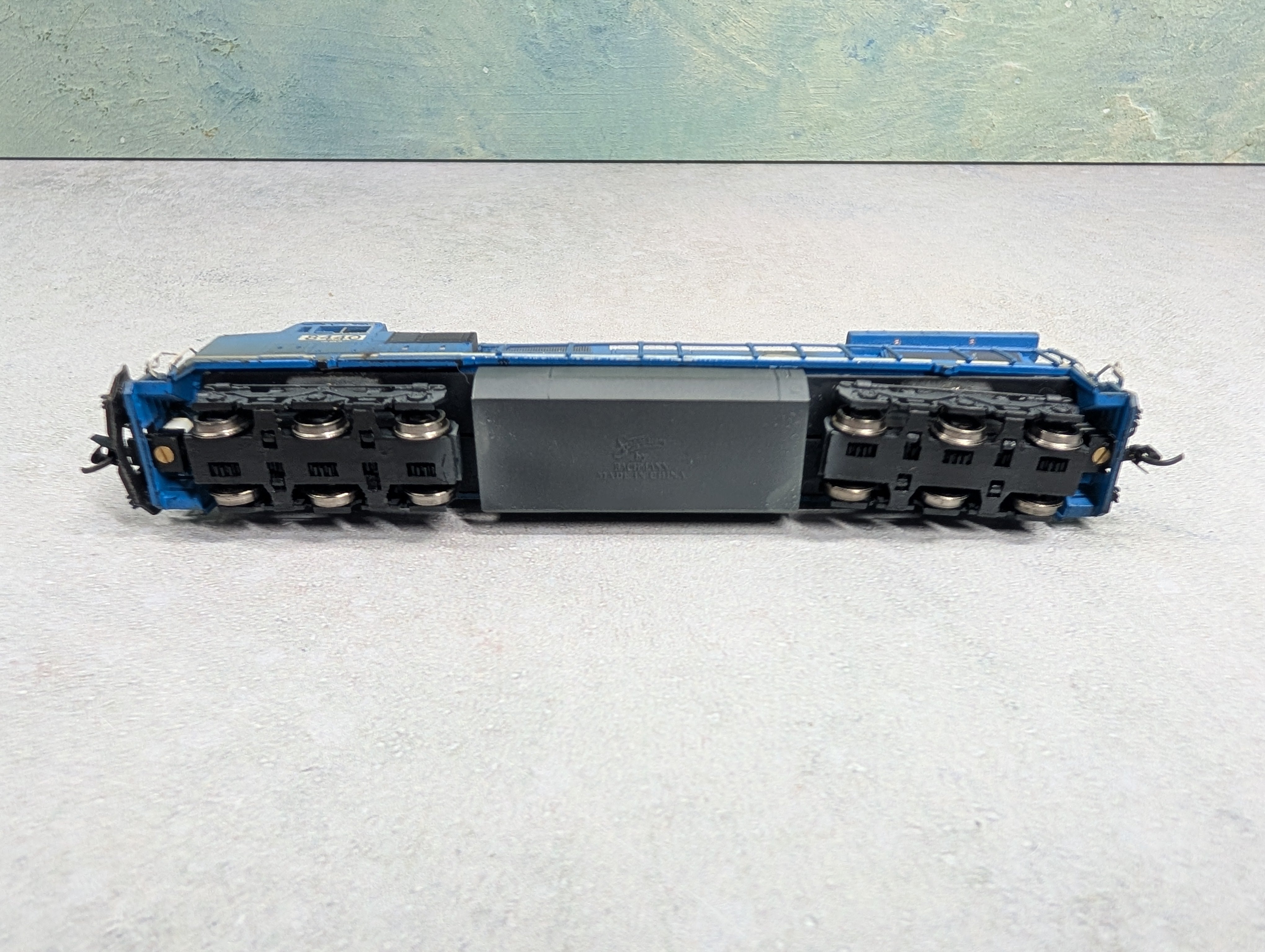USED Bachmann 86066 N Scale Spectrum GE Dash-8-40CW Diesel Locomotive Conrail PRR #8440 Custom Weathered, Runs Great DCC No Sound