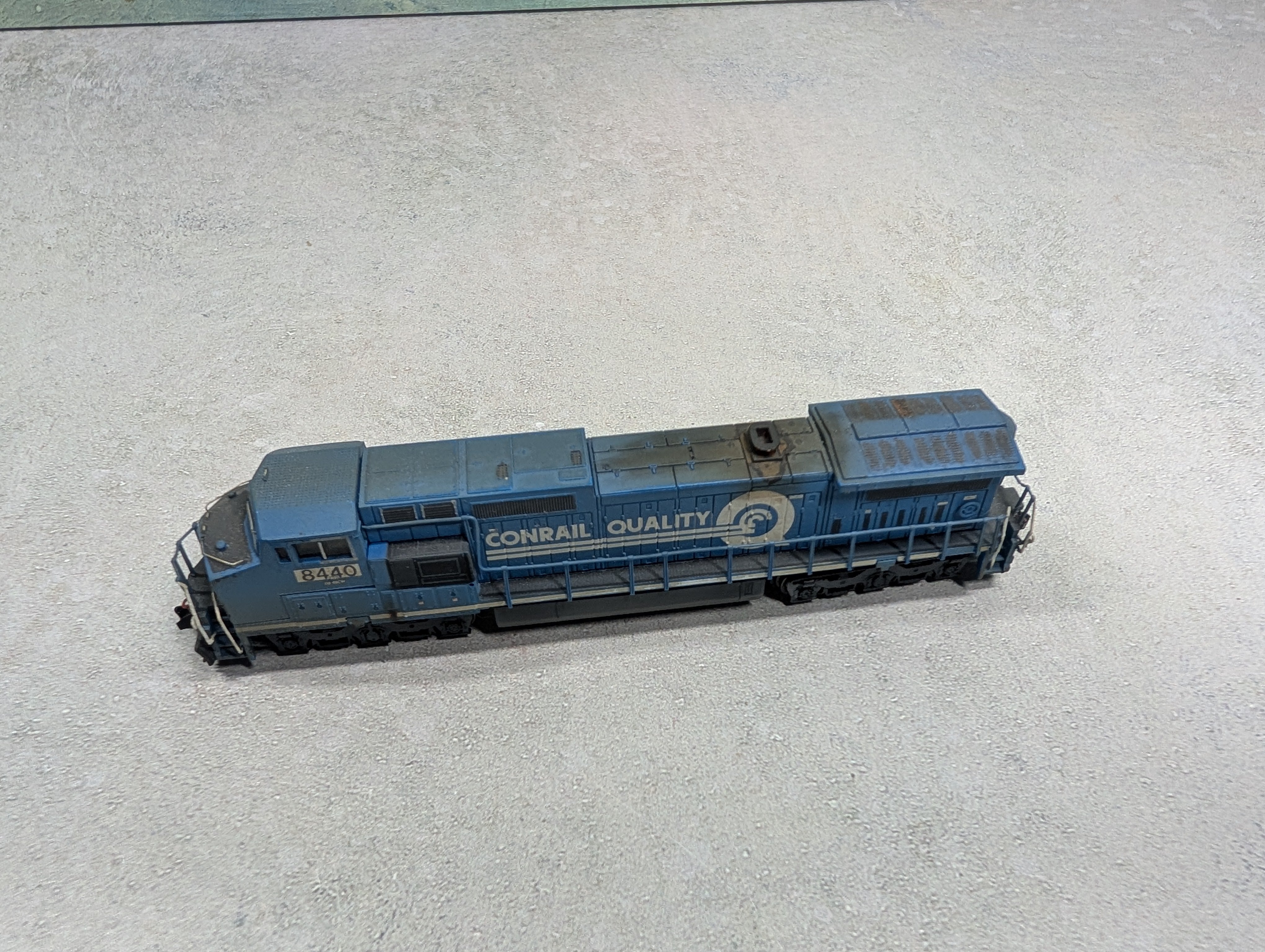 USED Bachmann 86066 N Scale Spectrum GE Dash-8-40CW Diesel Locomotive Conrail PRR #8440 Custom Weathered, Runs Great DCC No Sound