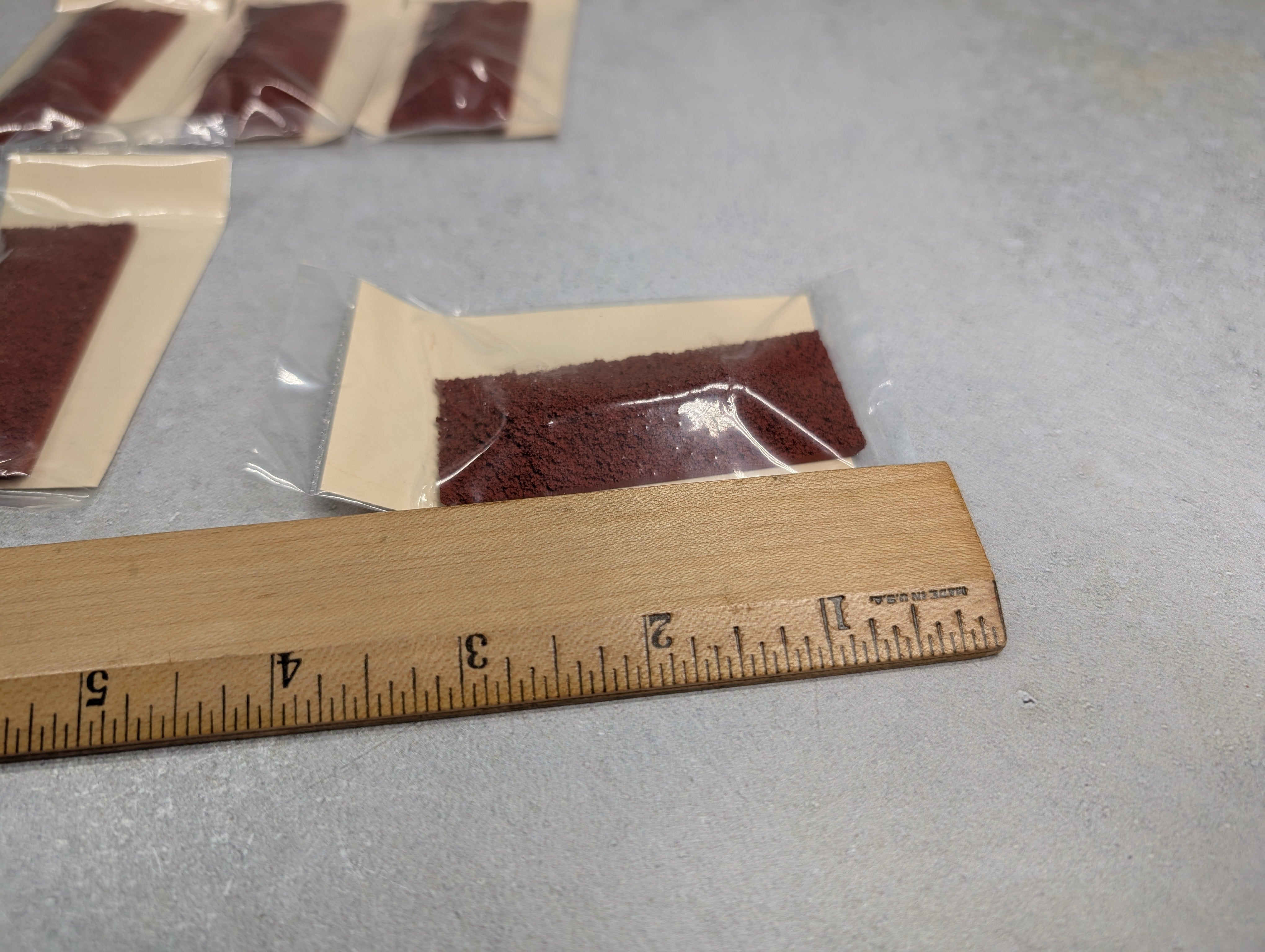 Haybros 1133349 HO Scale Iron Ore Loads for MDC, Roundhouse, Athearn Ore Cars (5 pcs)