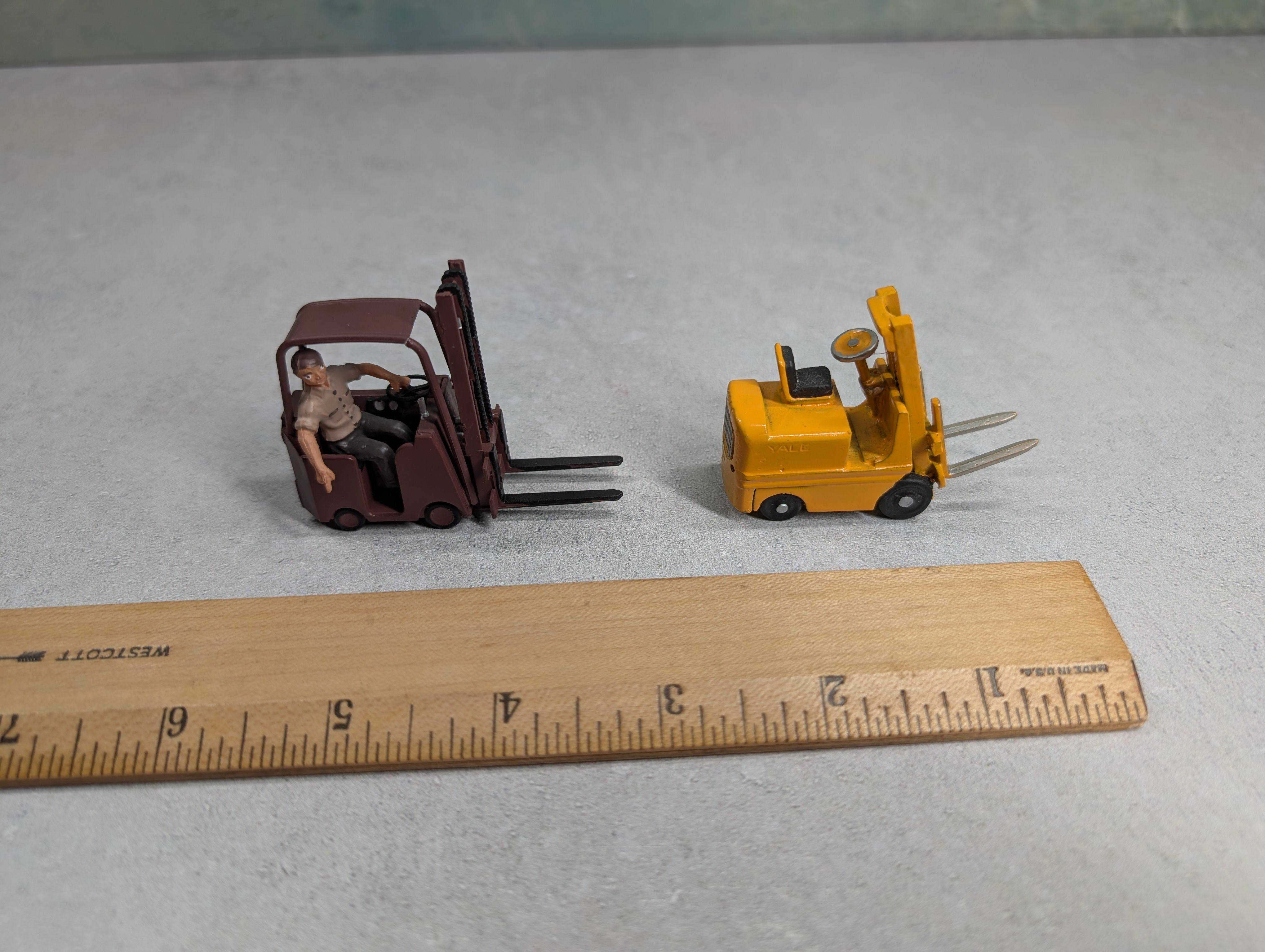USED O Lot of Fork Lifts