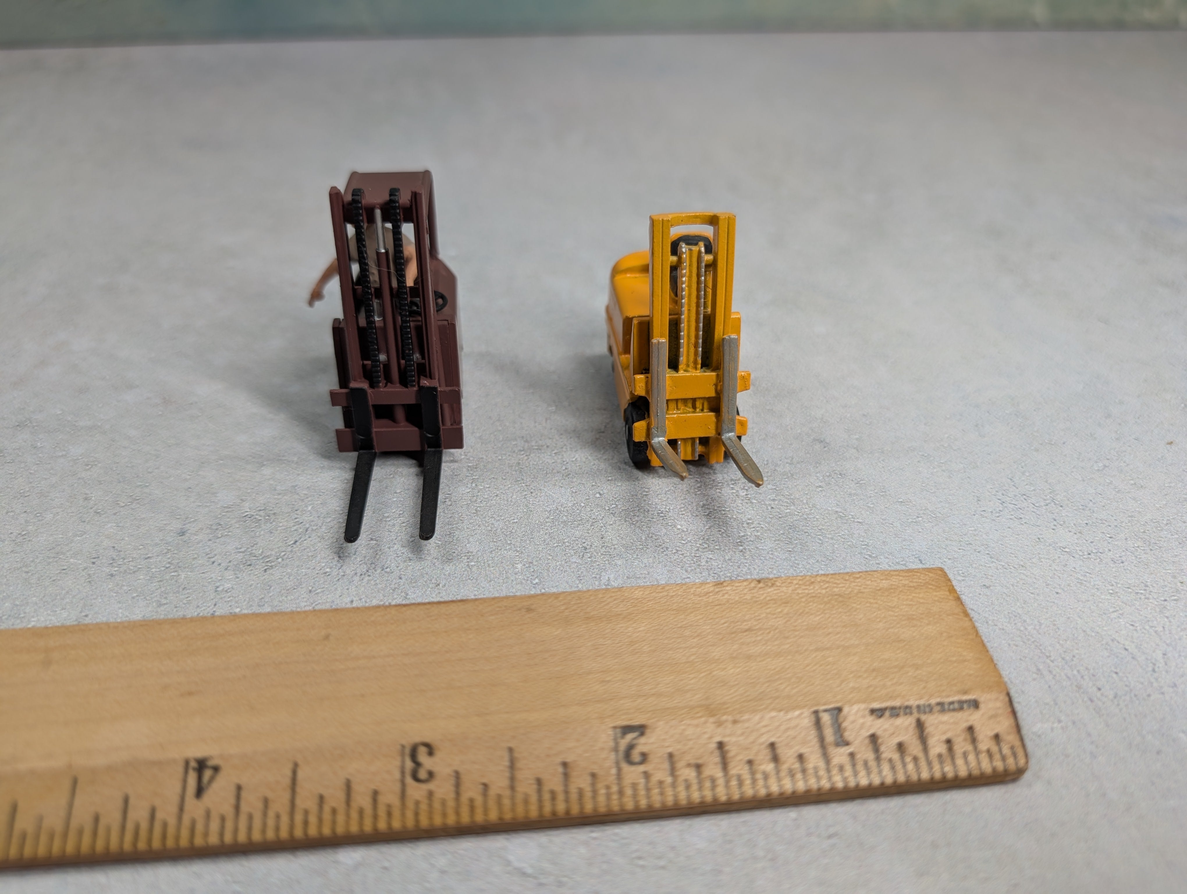 USED O Lot of Fork Lifts