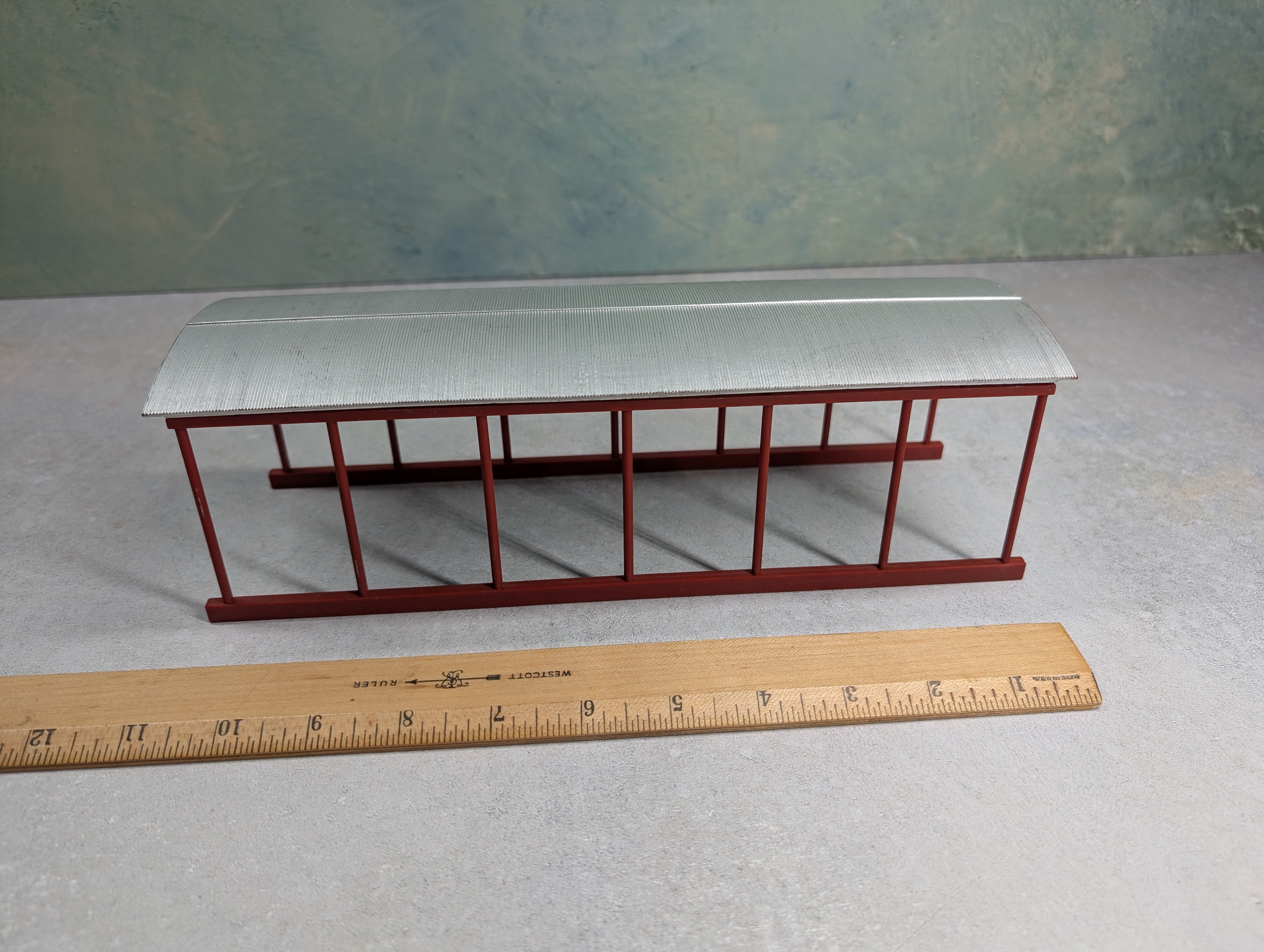 USED Bachmann 2920 HO Scale Piggyback Trailer Depot KIT
