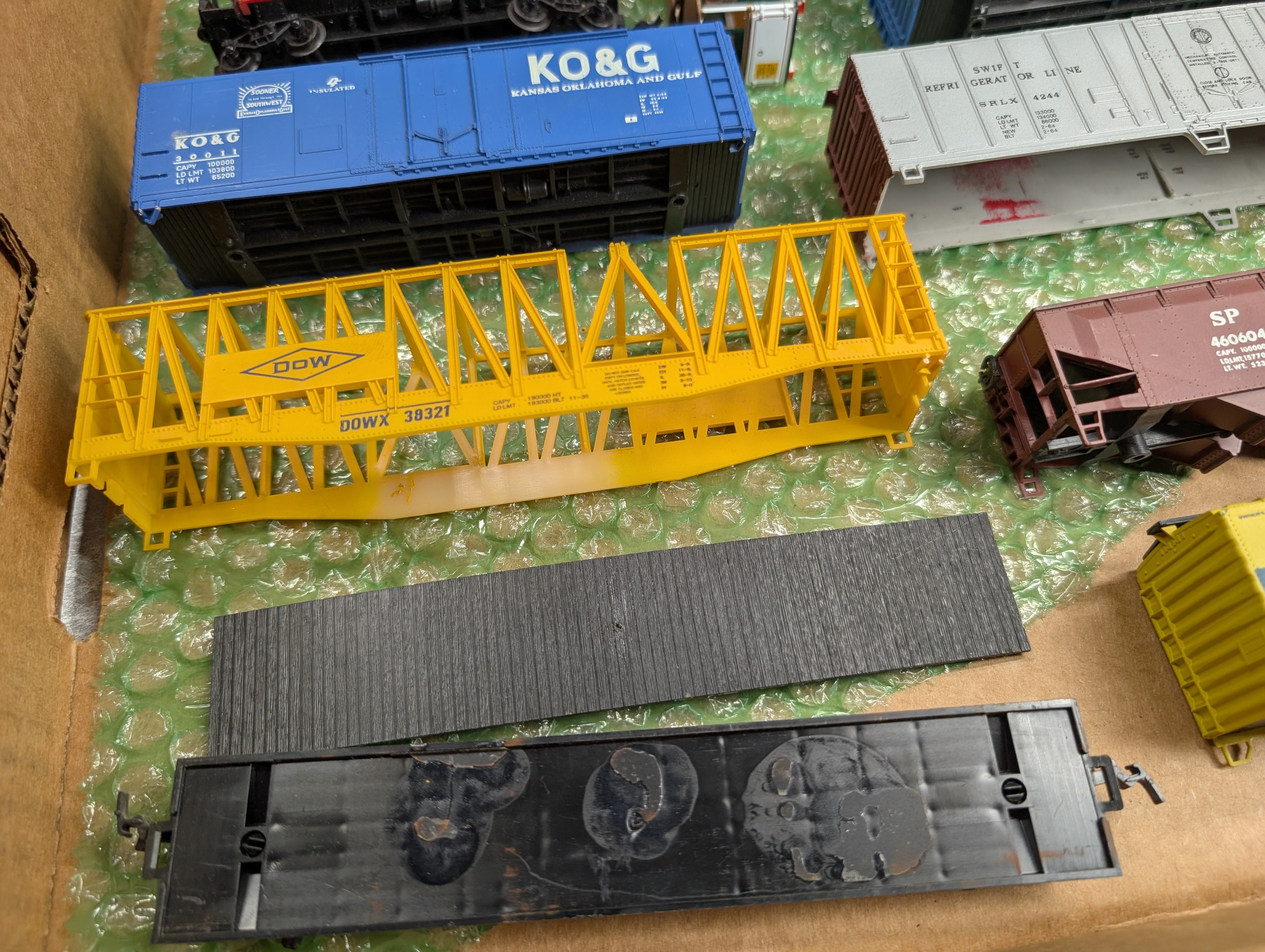 USED HO Scale Lot of Freight & Passenger Car Shells & Parts