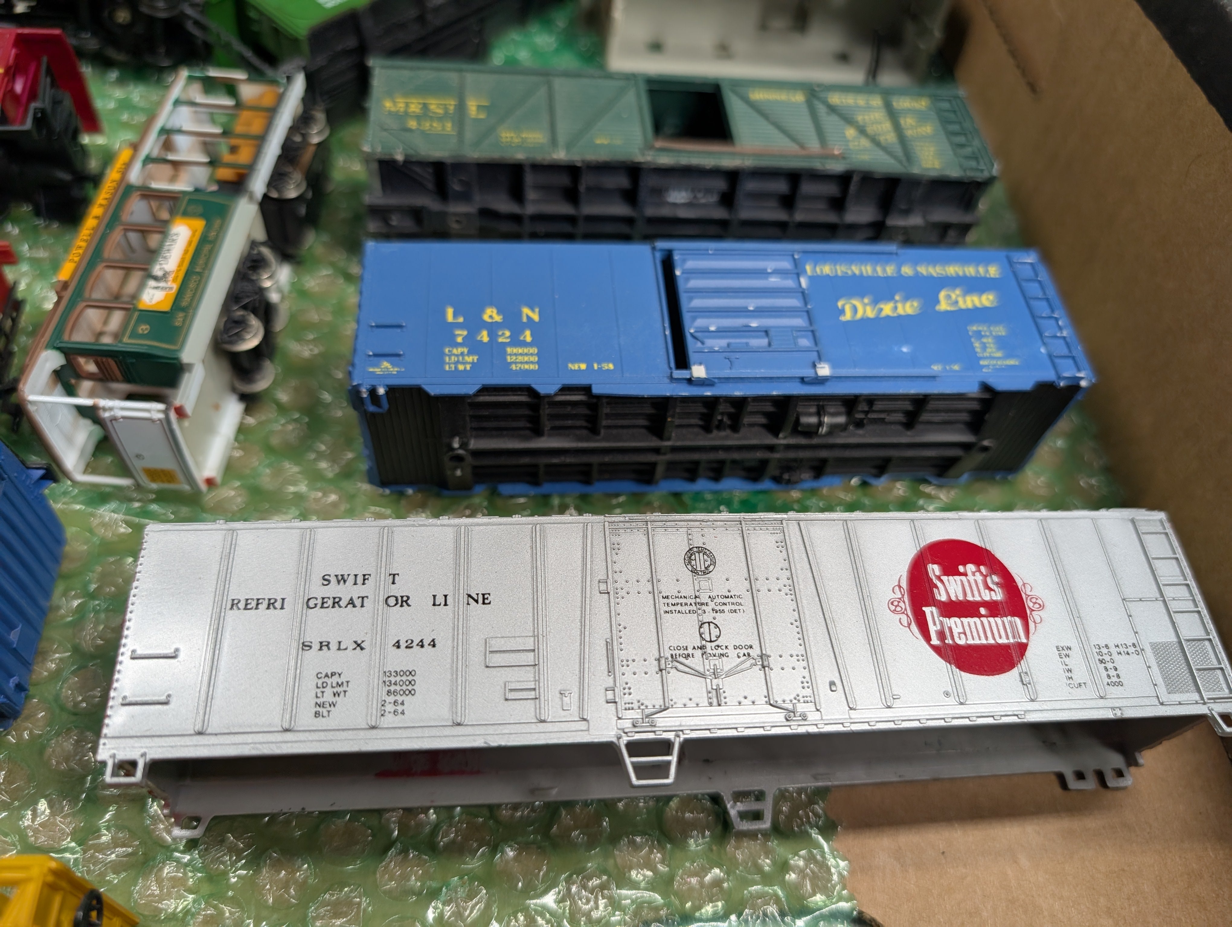 USED HO Scale Lot of Freight & Passenger Car Shells & Parts