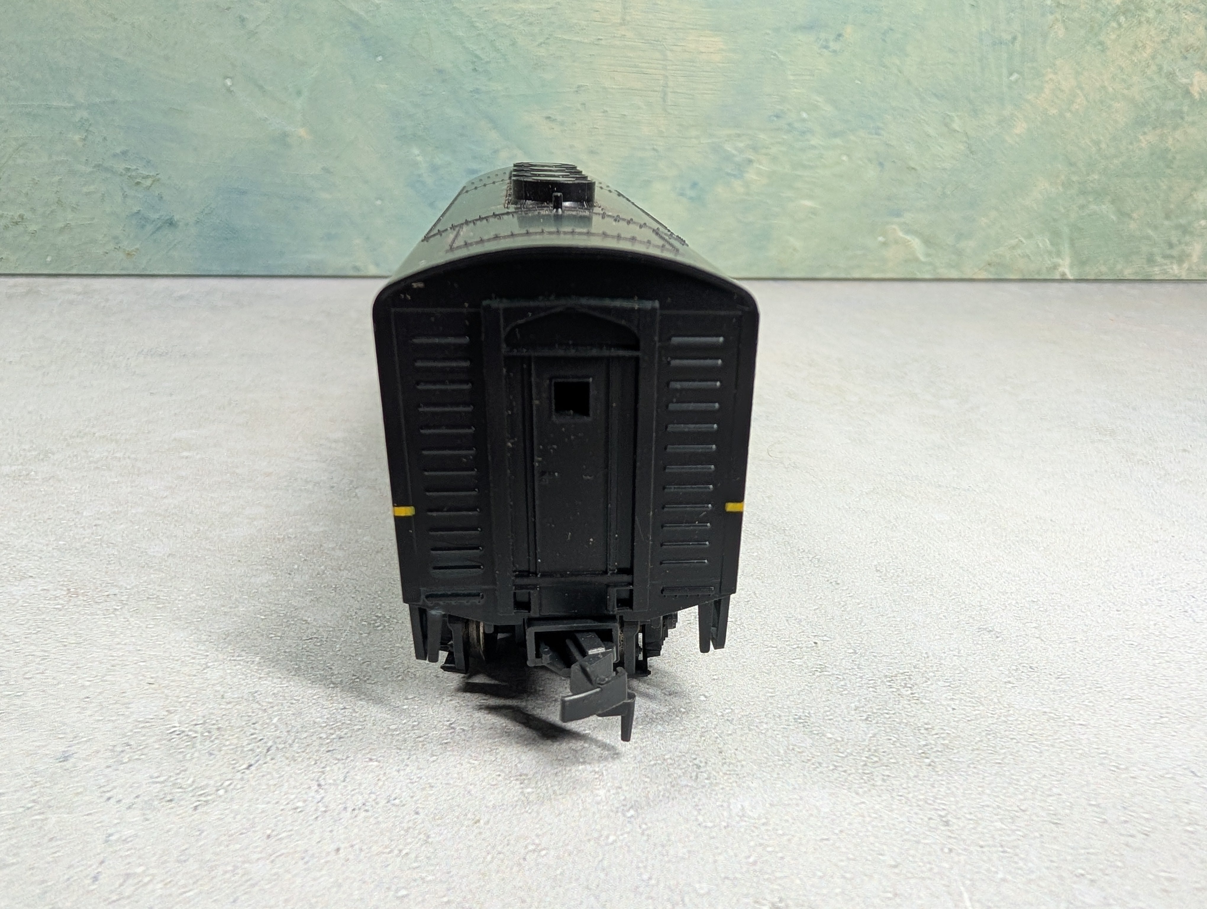 USED Stewart Hobbies 8110 HO Scale Kato EMD F3 Phase II Pennsylvania PRR #9501 Runs Great