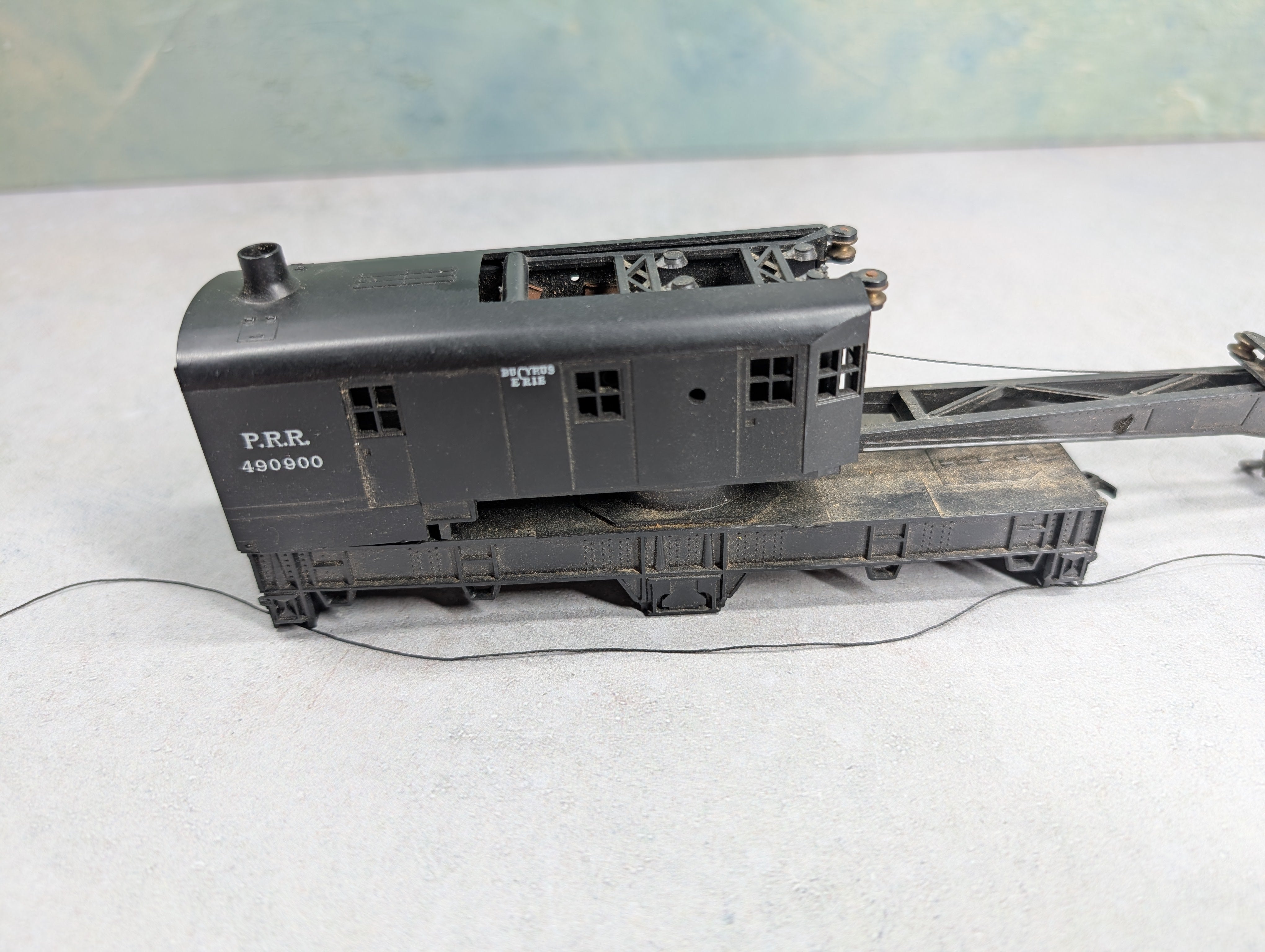 USED Athearn HO Scale 200 Ton Crane Pennsylvania PRR #490900 Incomplete Parts Only