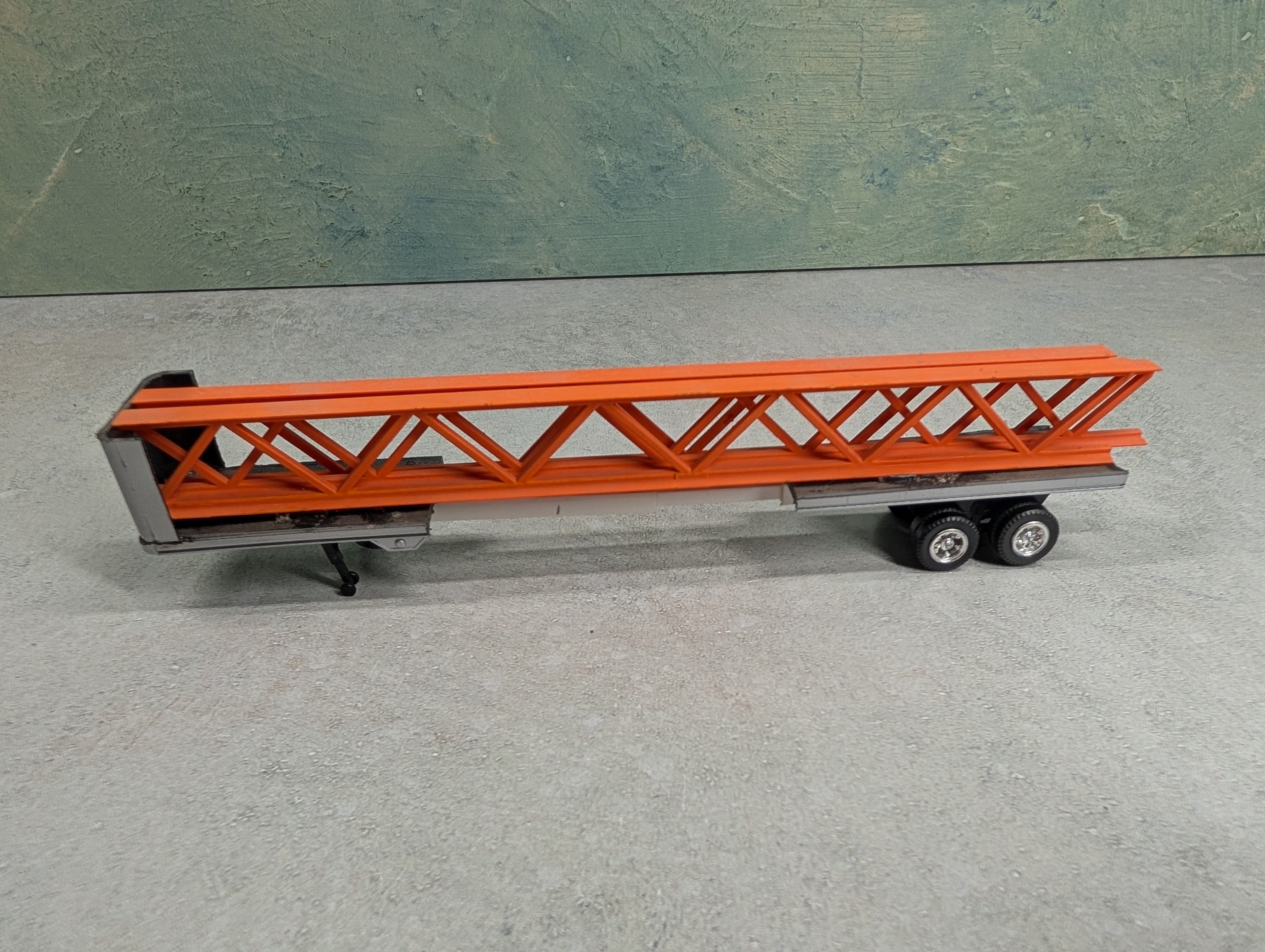 USED HO Scale Custom Trailer with Load