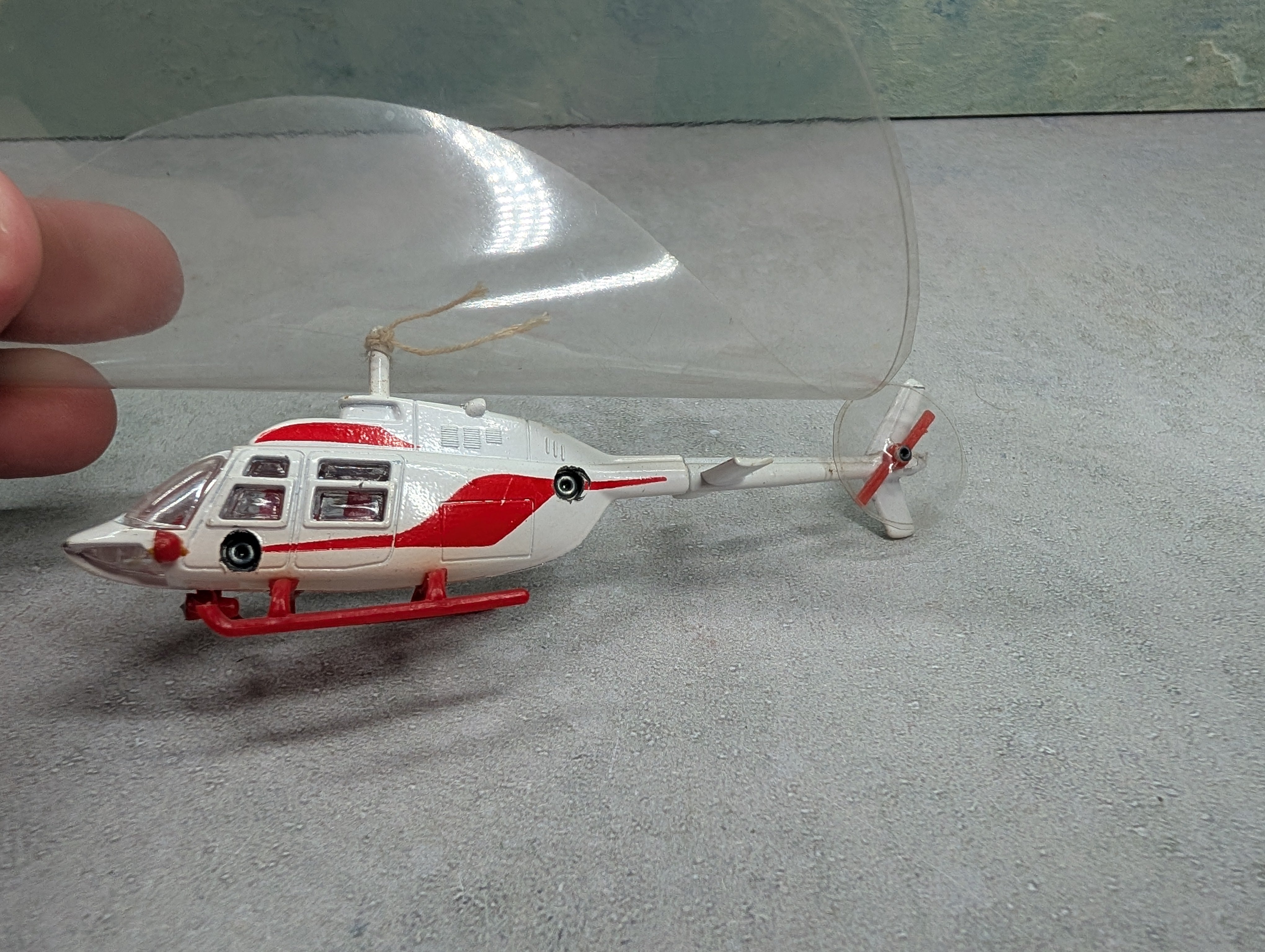 USED Helicopter w/ Custom Spinning Effect, Bell Jet Ranger A208