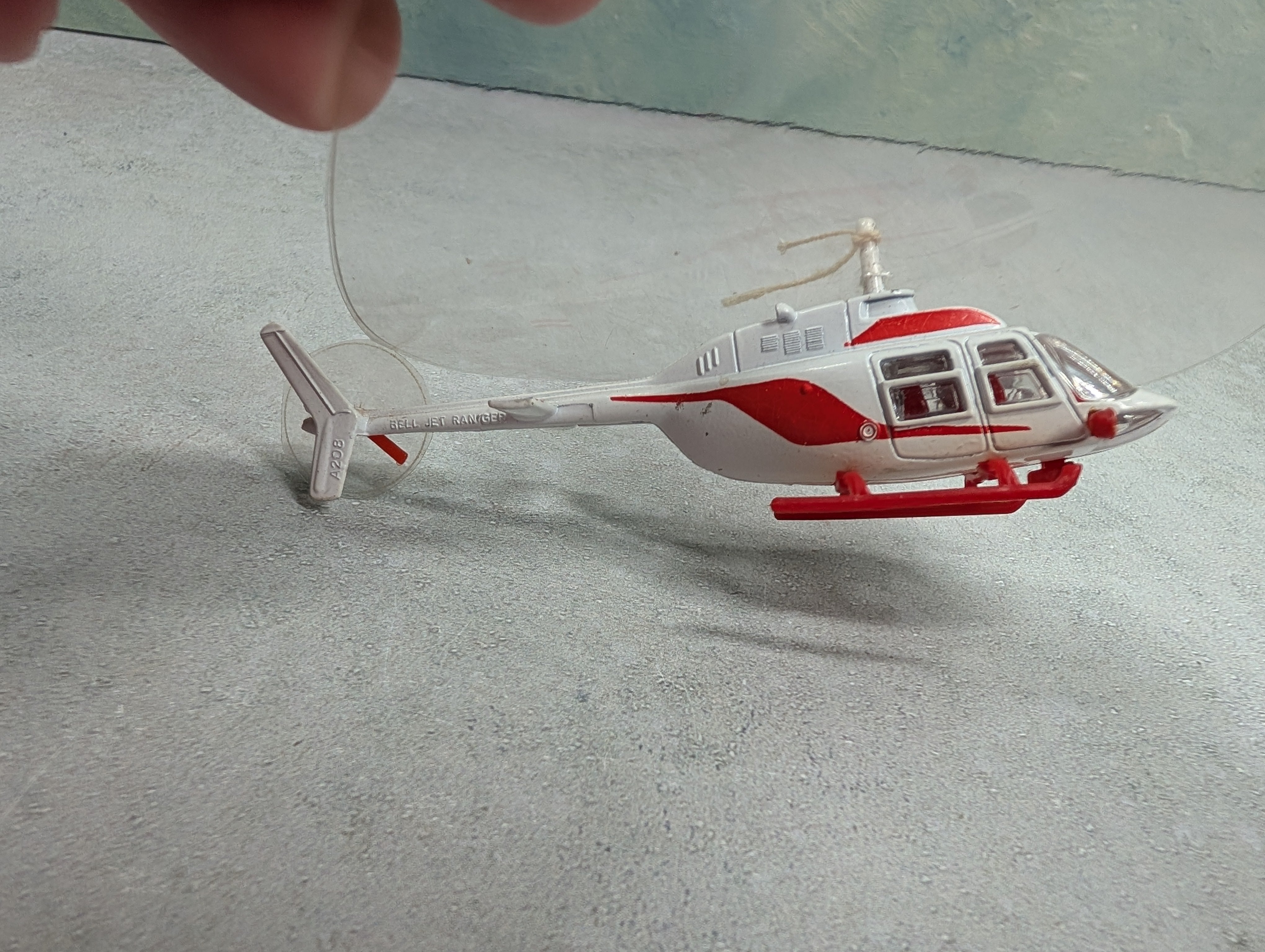 USED Helicopter w/ Custom Spinning Effect, Bell Jet Ranger A208