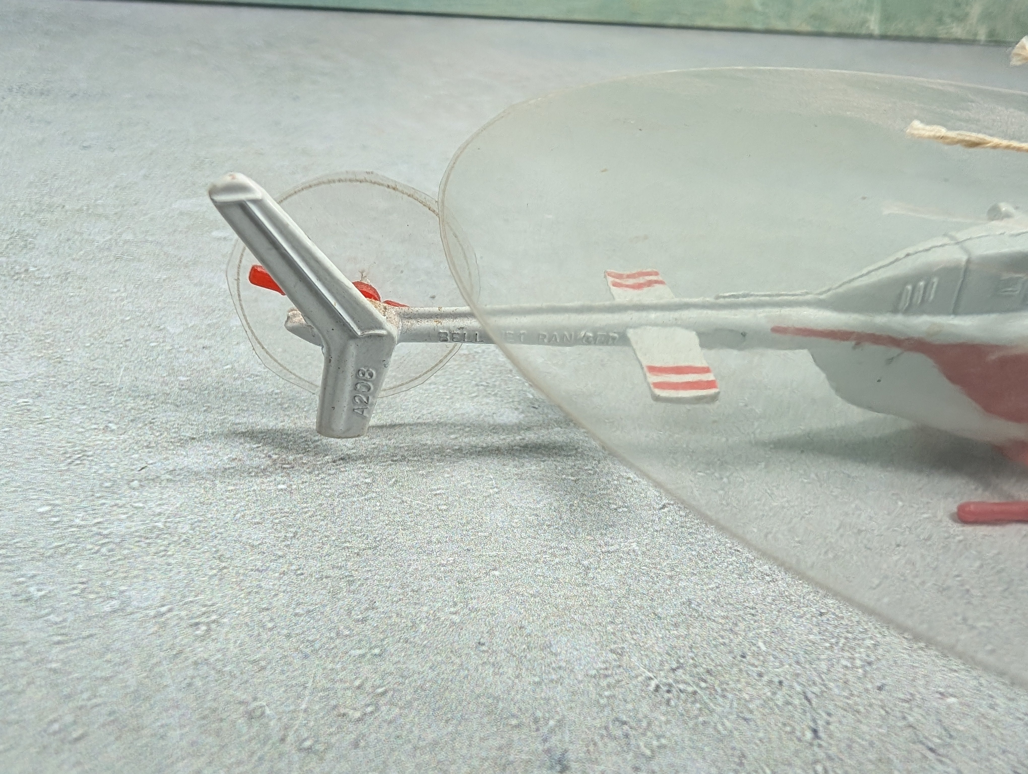 USED Helicopter w/ Custom Spinning Effect, Bell Jet Ranger A208