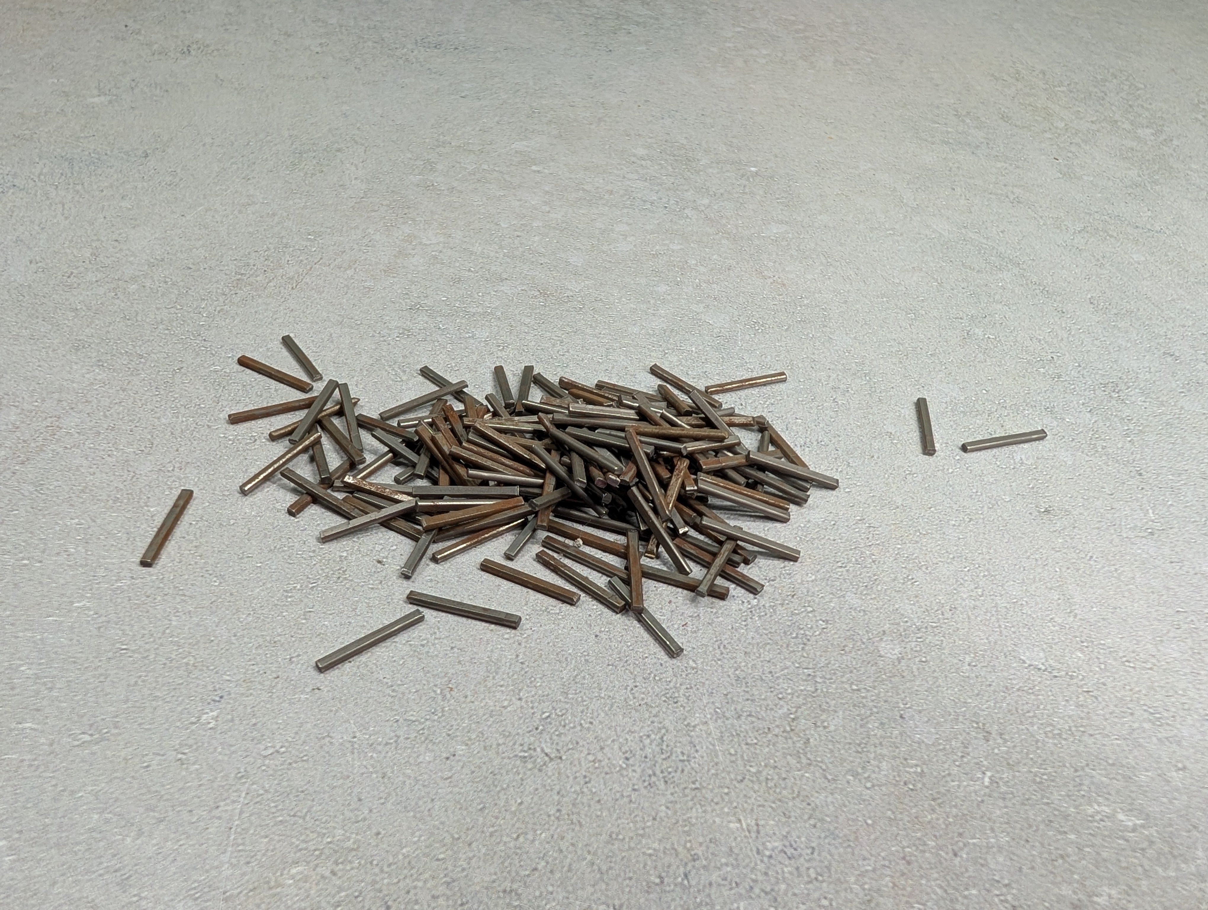 USED Athearn HO Scale Large Lot of Stakes for Flat Cars