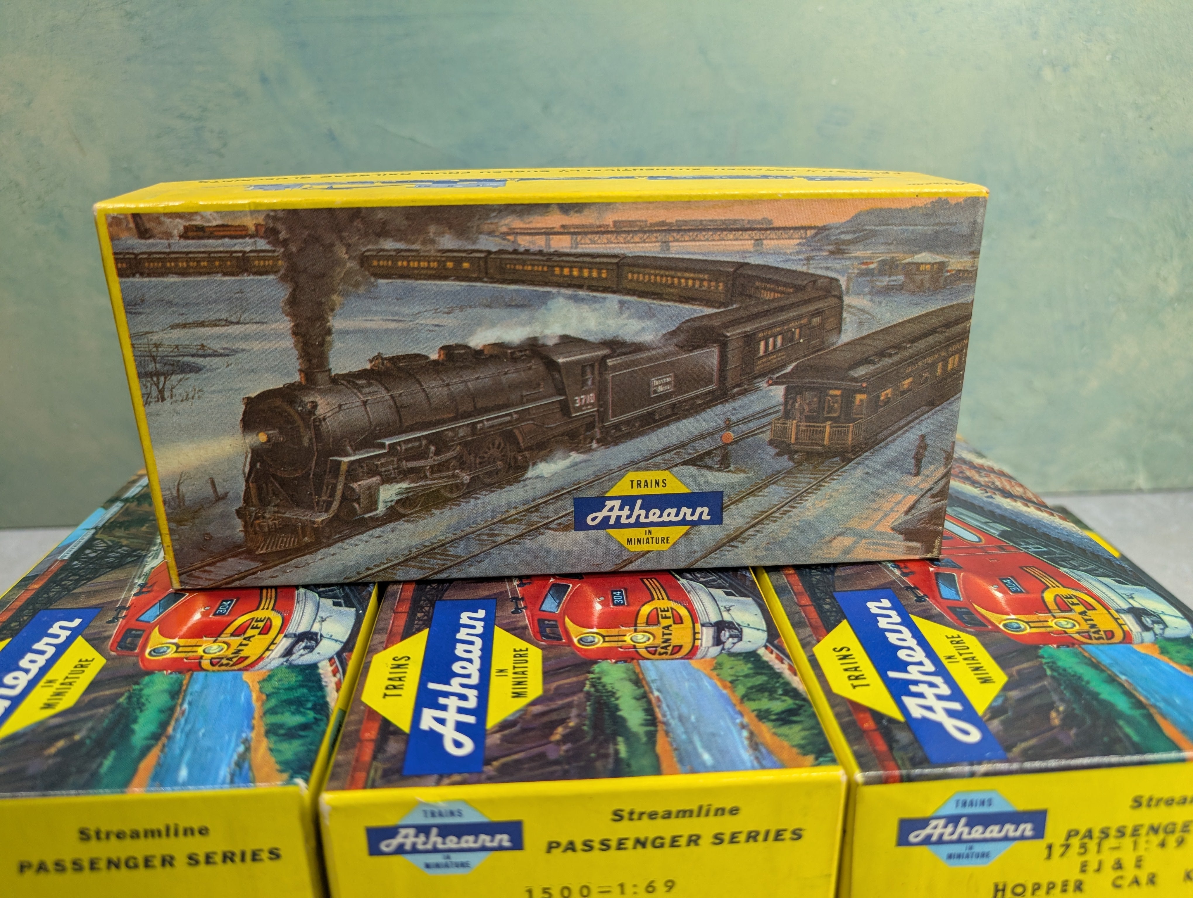 USED Athearn HO Scale Empty Boxes For Storage (8 pcs)