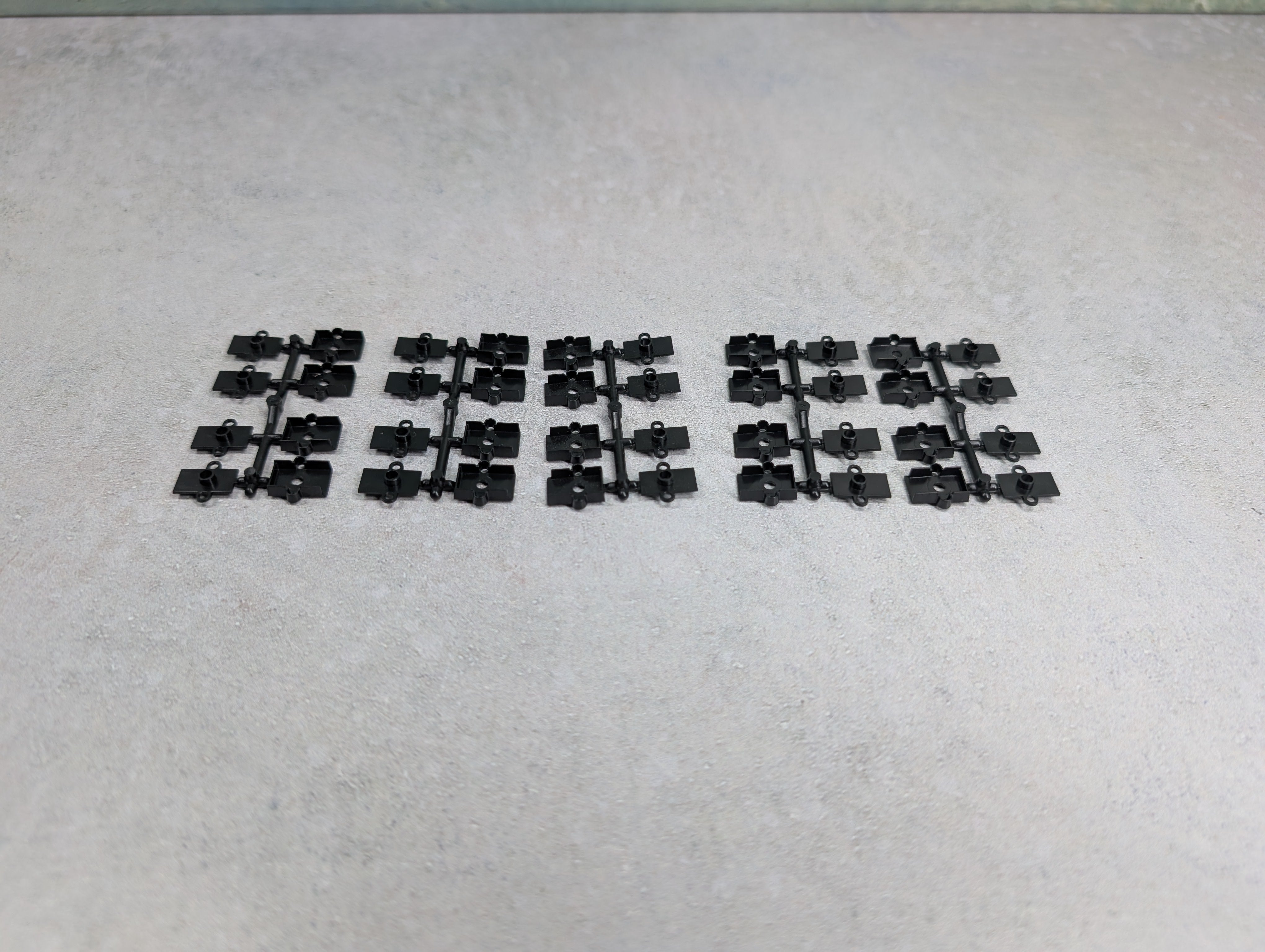 USED Kadee HO Scale Coupler Gearboxes & Lids (For 10 Cars)