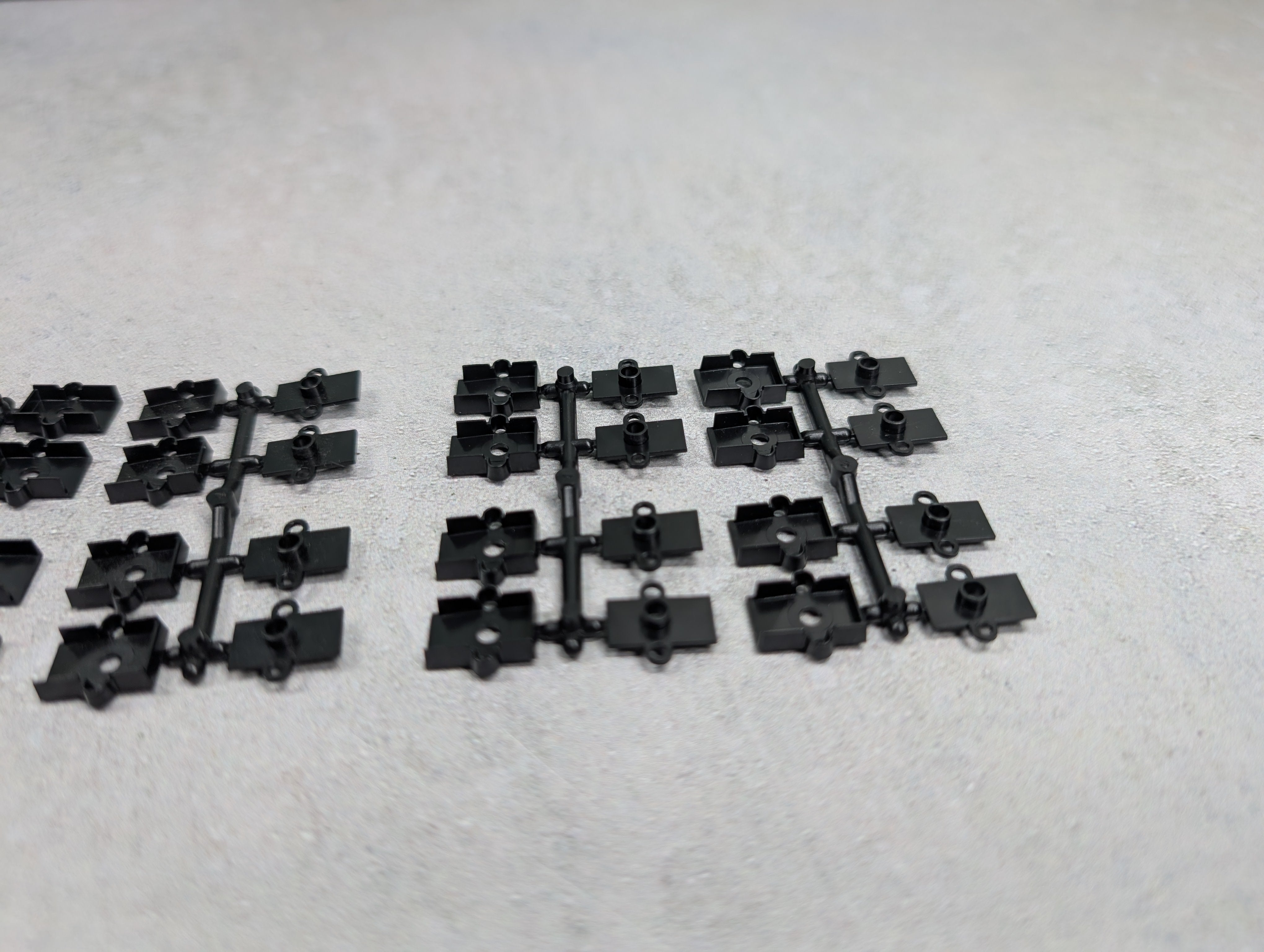 USED Kadee HO Scale Coupler Gearboxes & Lids (For 10 Cars)