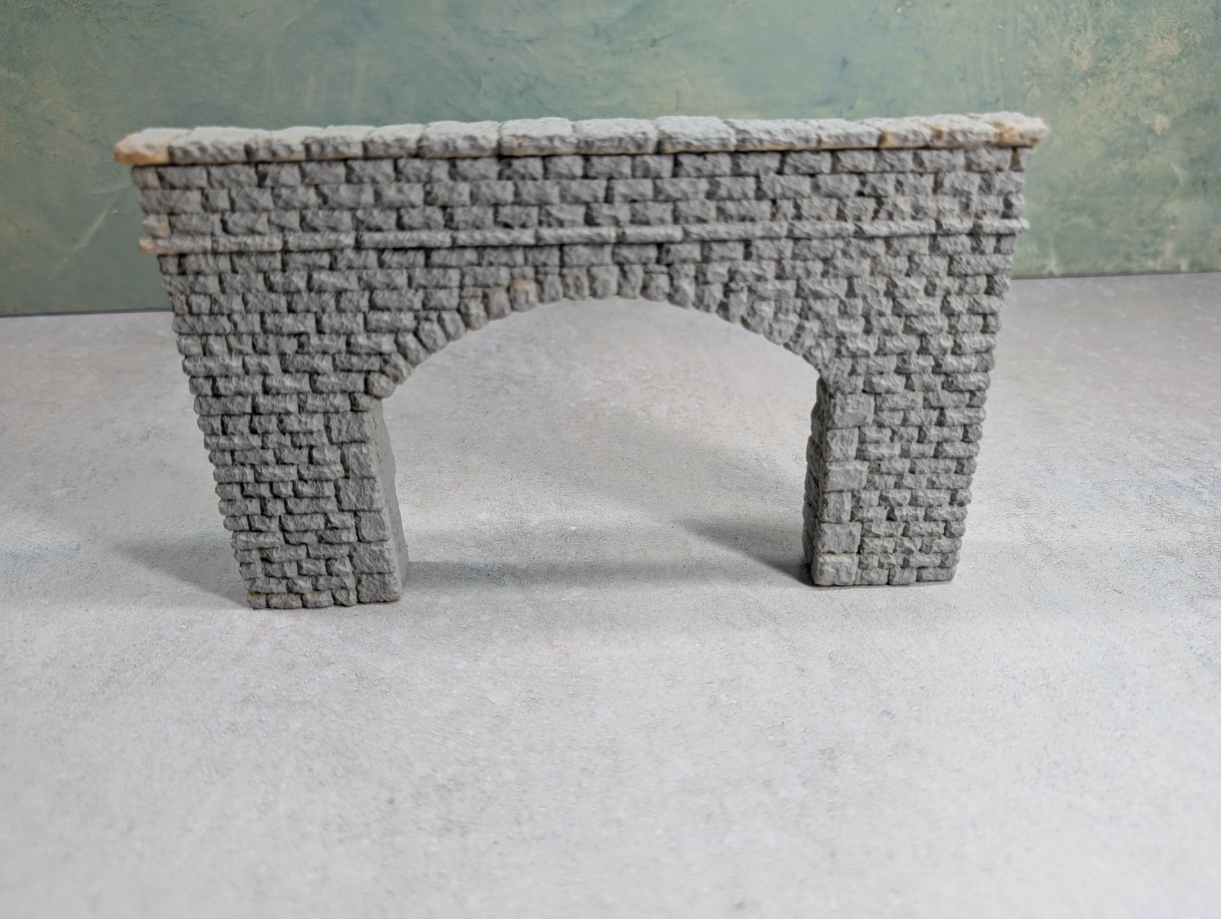 USED HO Scale Double Tunnel Portal (Stone)