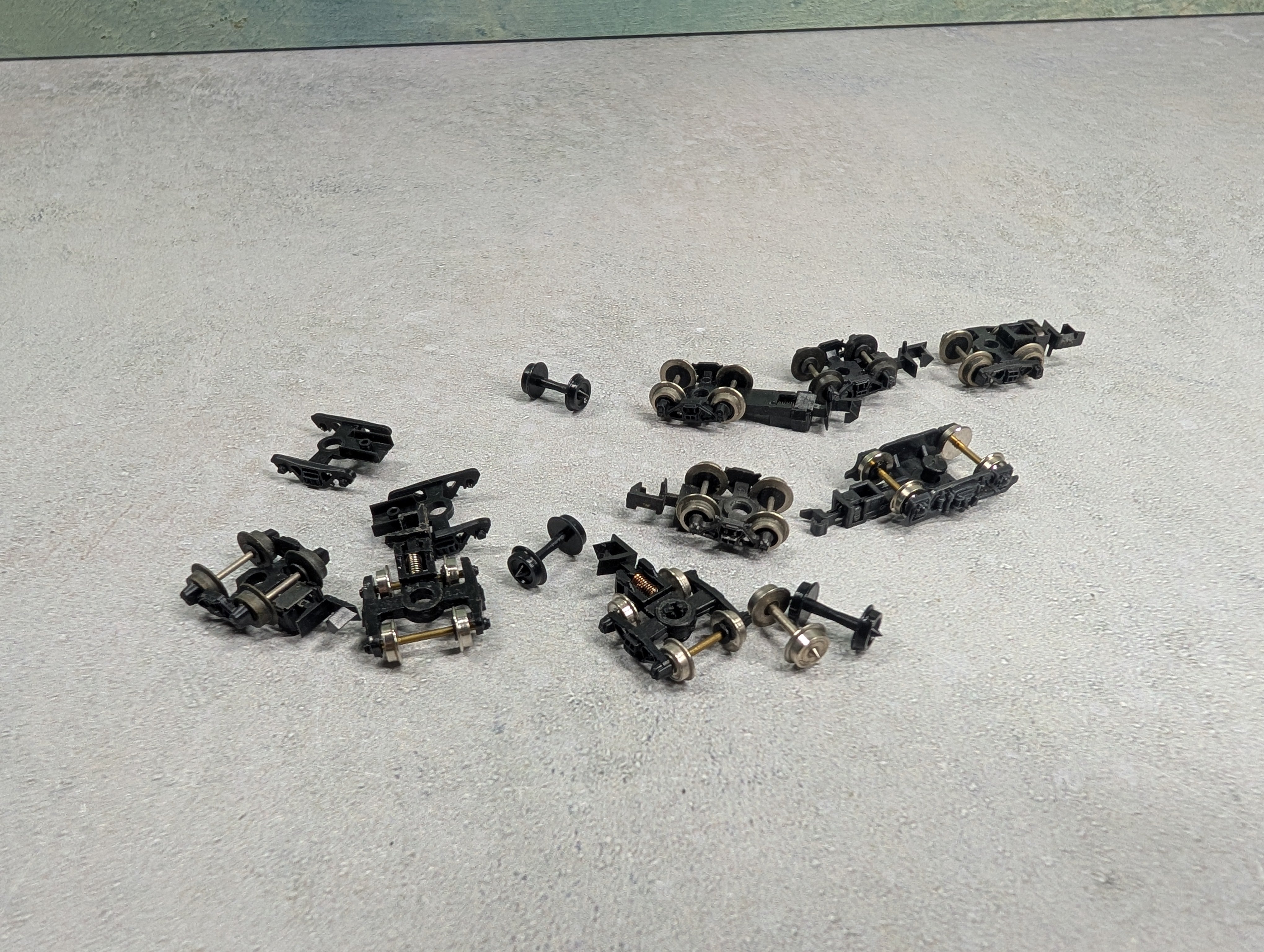 USED N Scale Lot of Various Trucks & Wheels
