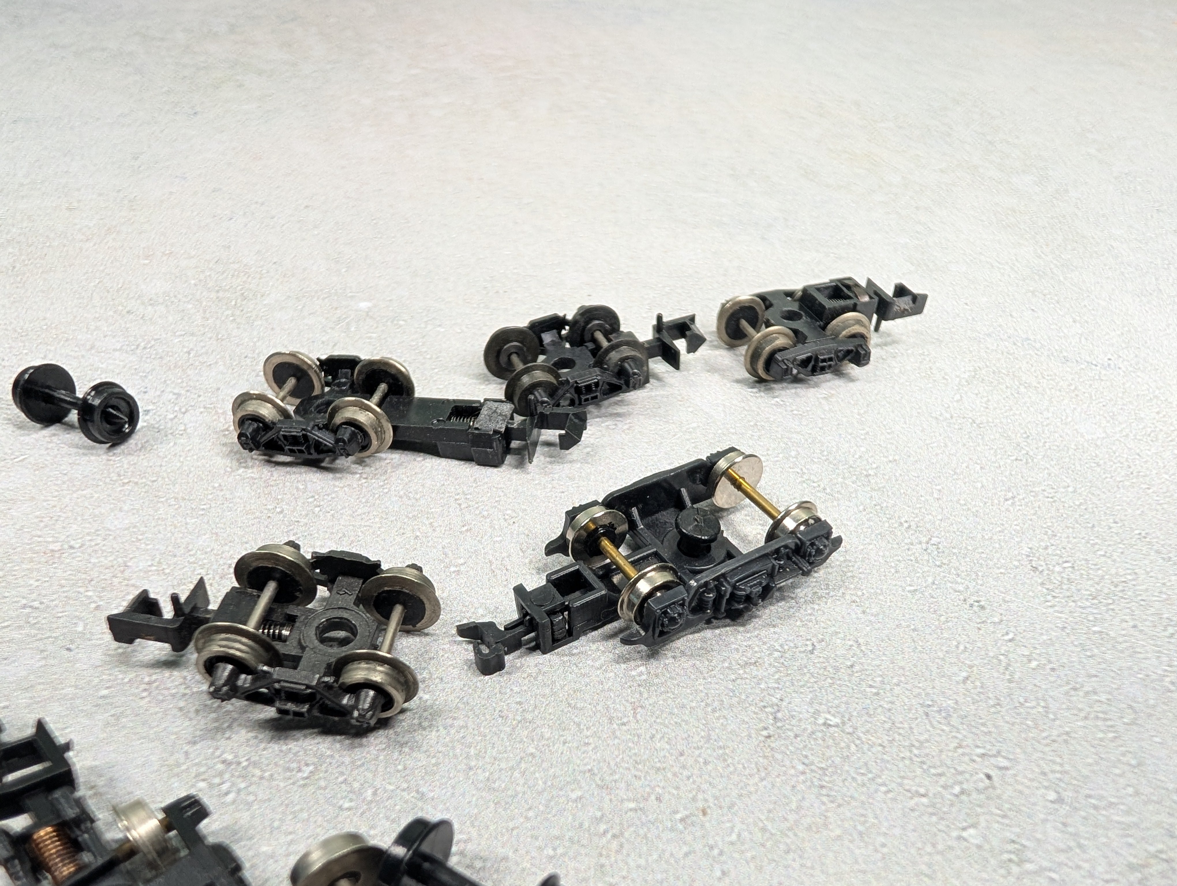 USED N Scale Lot of Various Trucks & Wheels