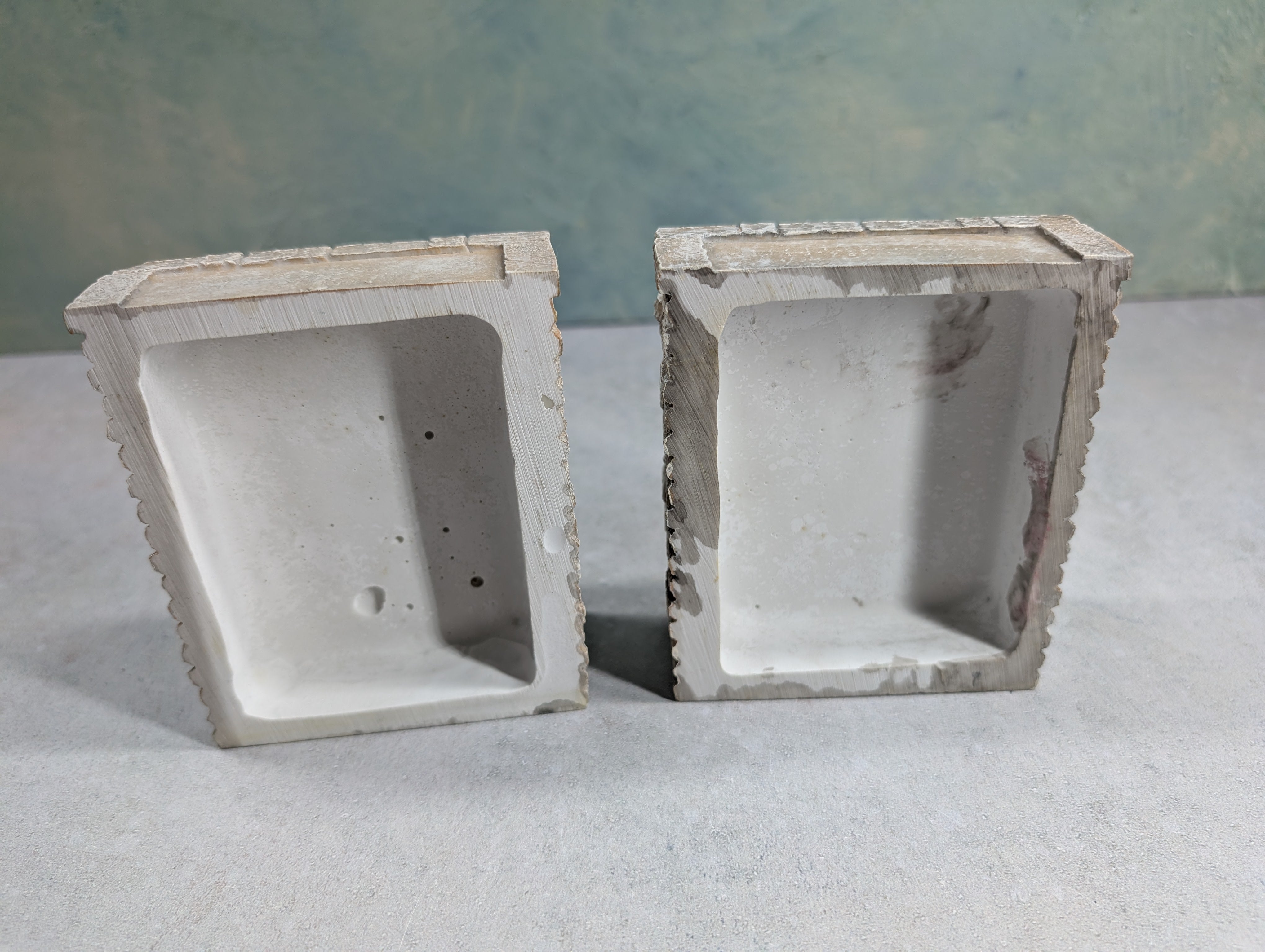 USED MULTI Scale Stone Walls (Heavy) (2 pcs)