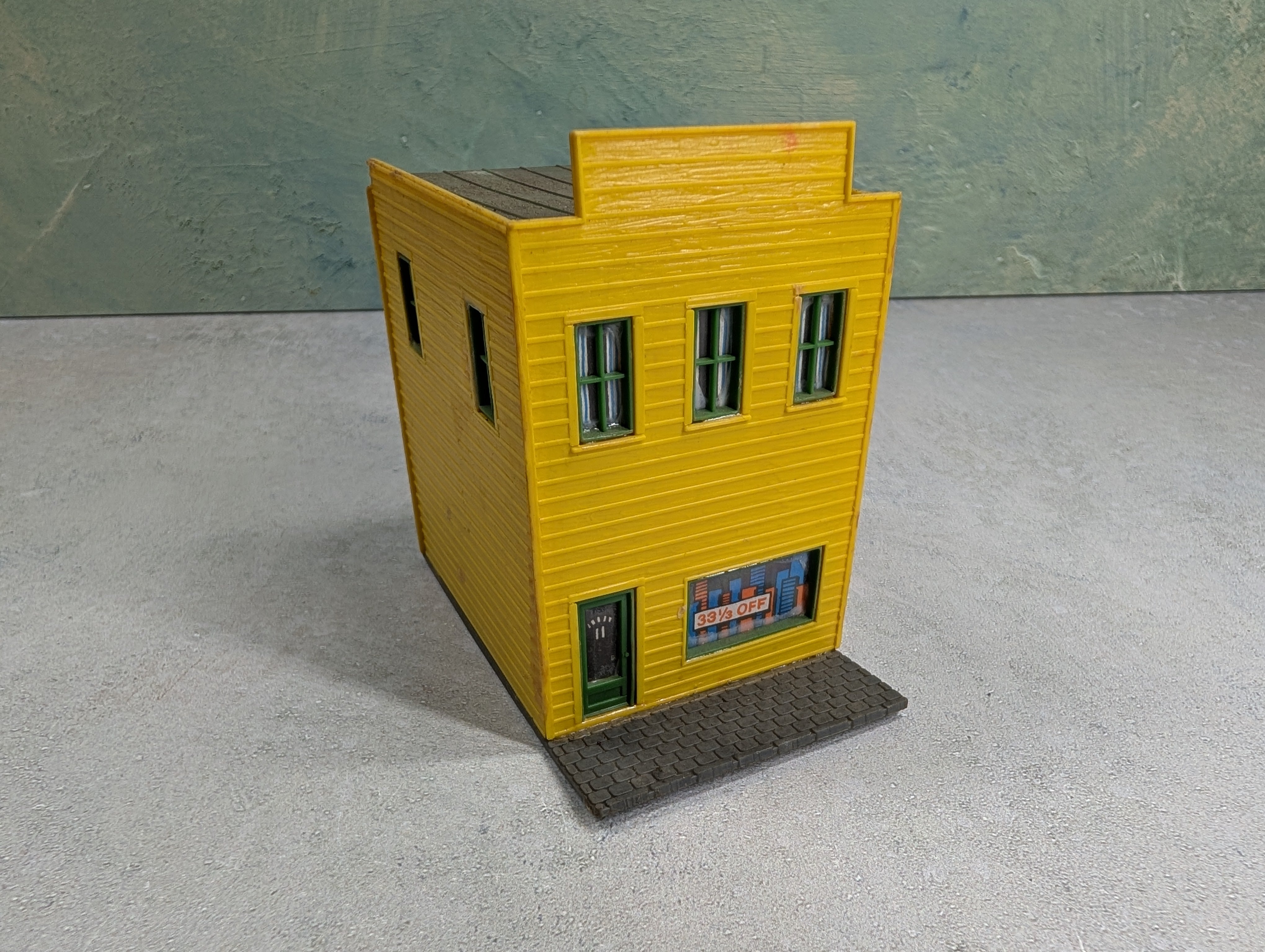 USED HO Scale Business Store Front Building