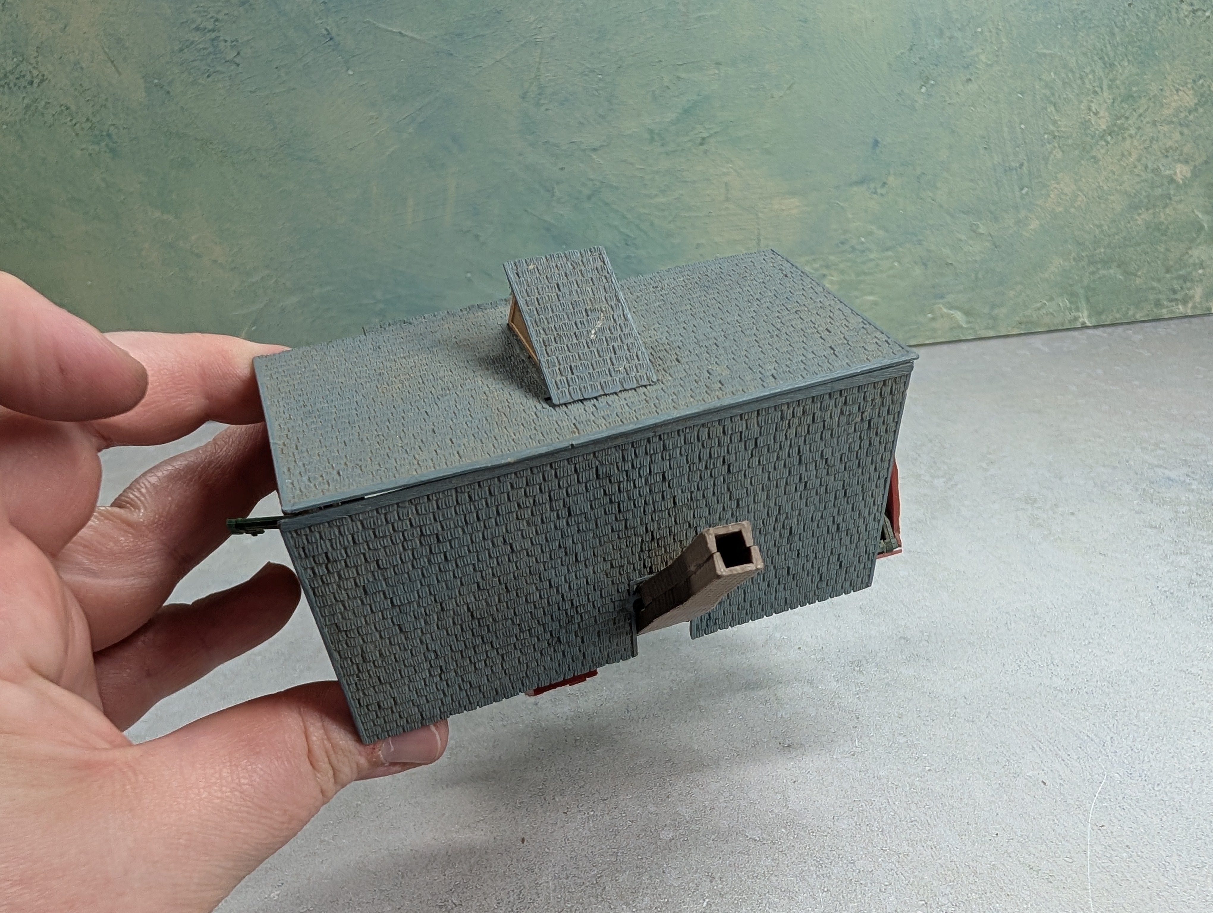 USED HO Scale Old Time Hardware Store Building