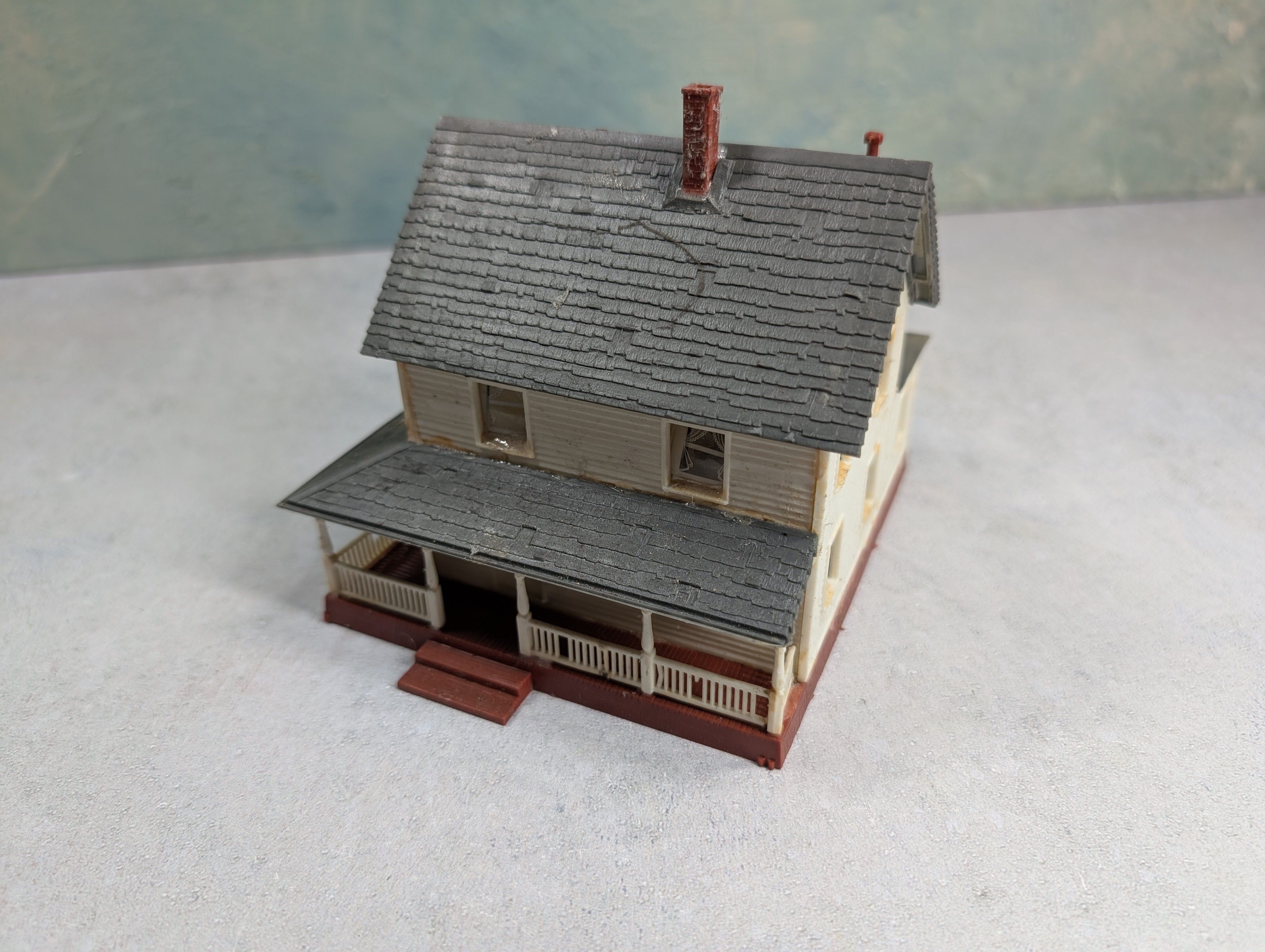 USED HO Scale White House