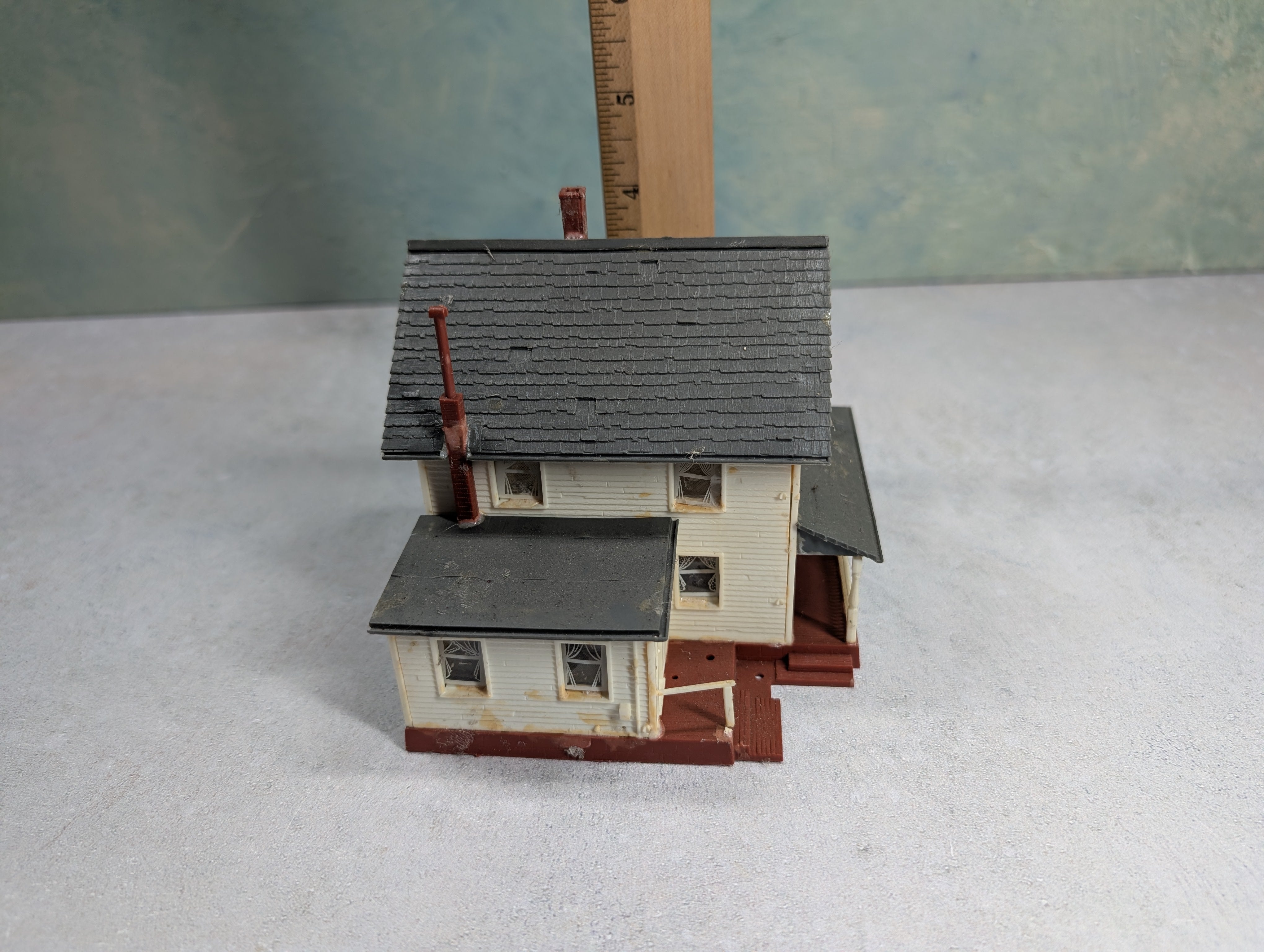 USED HO Scale White House
