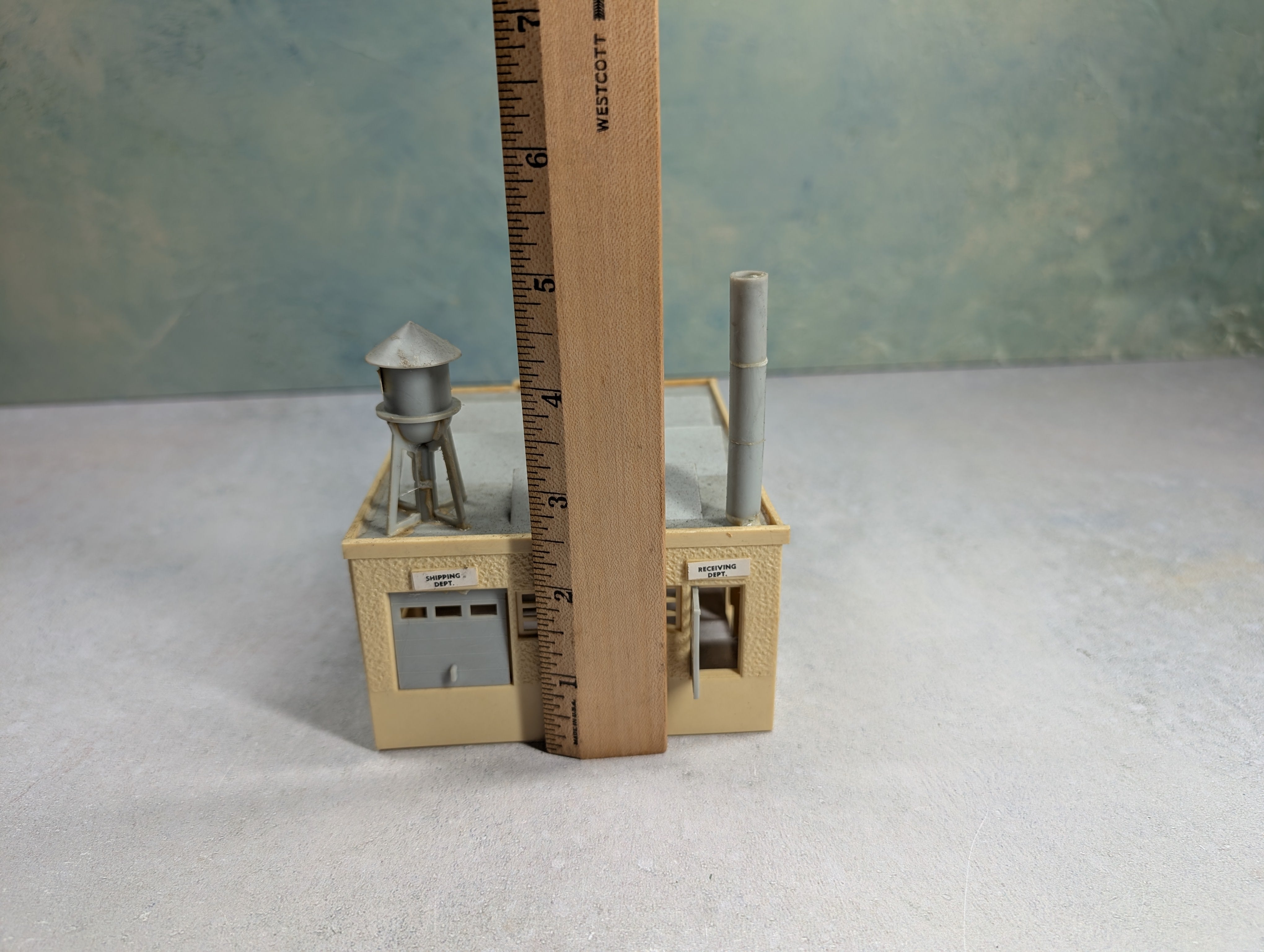 USED HO Scale Shipping and Receiving Building