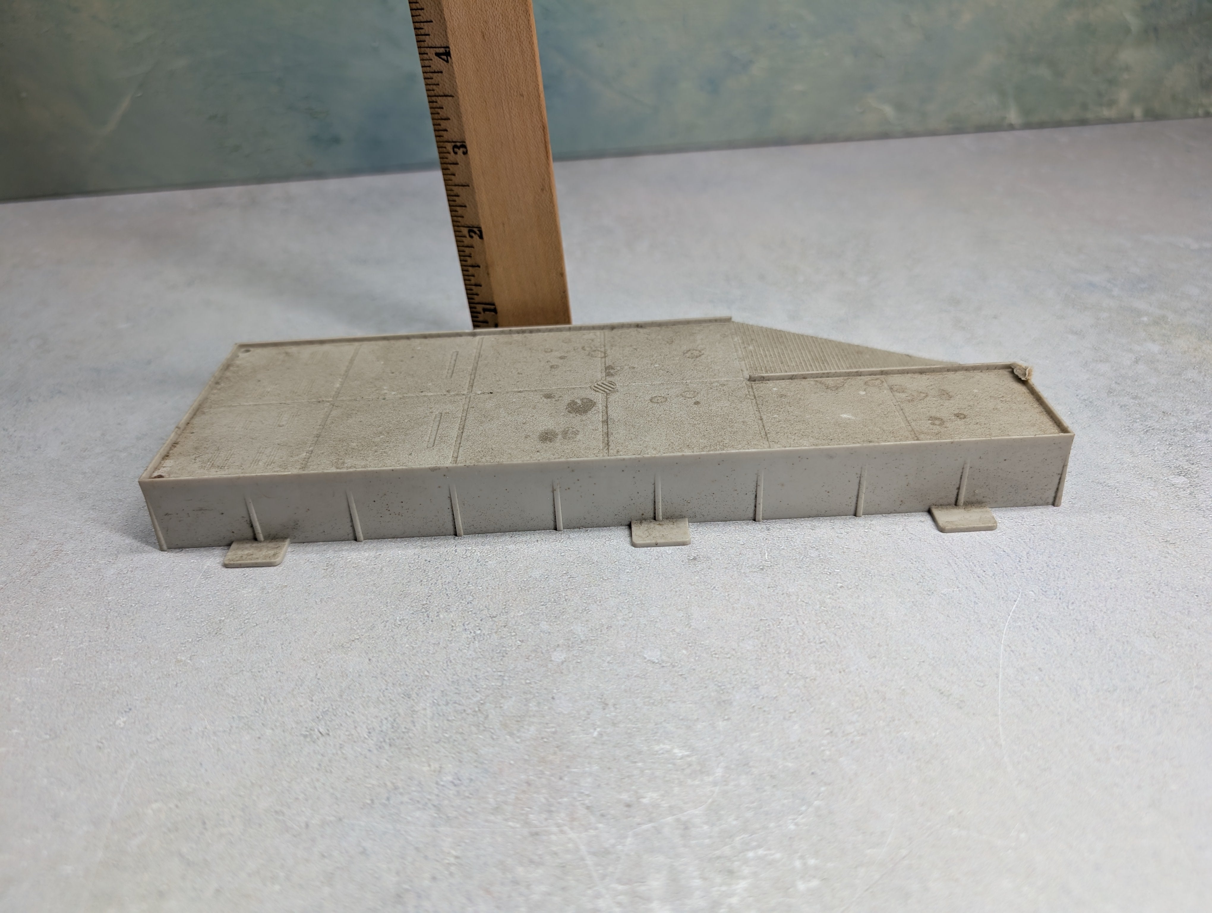 USED Tyco HO Scale Ramp