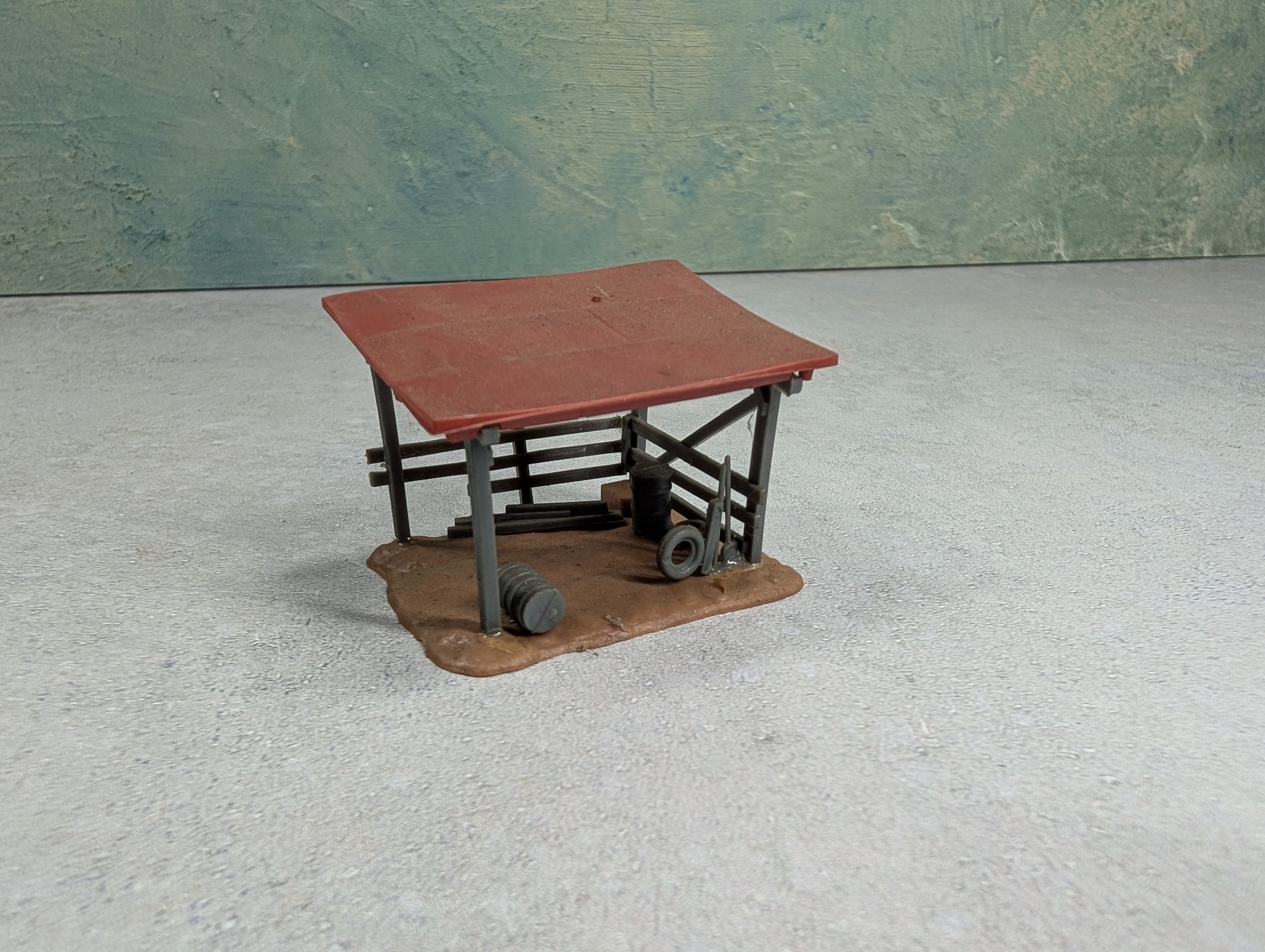 USED HO Scale Little Farm Animal Stable