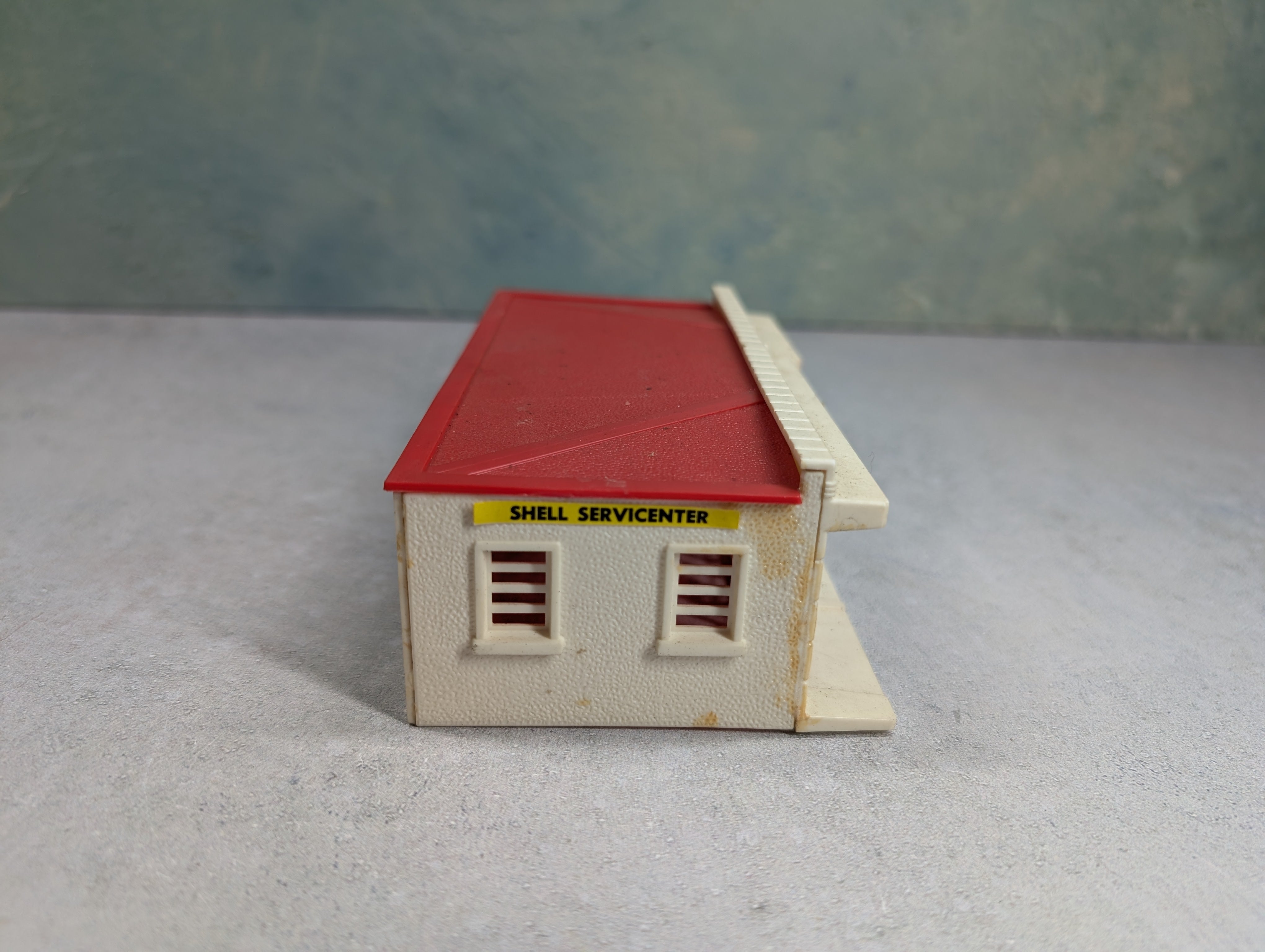 USED HO Scale Hansons Gas Station & Service Center