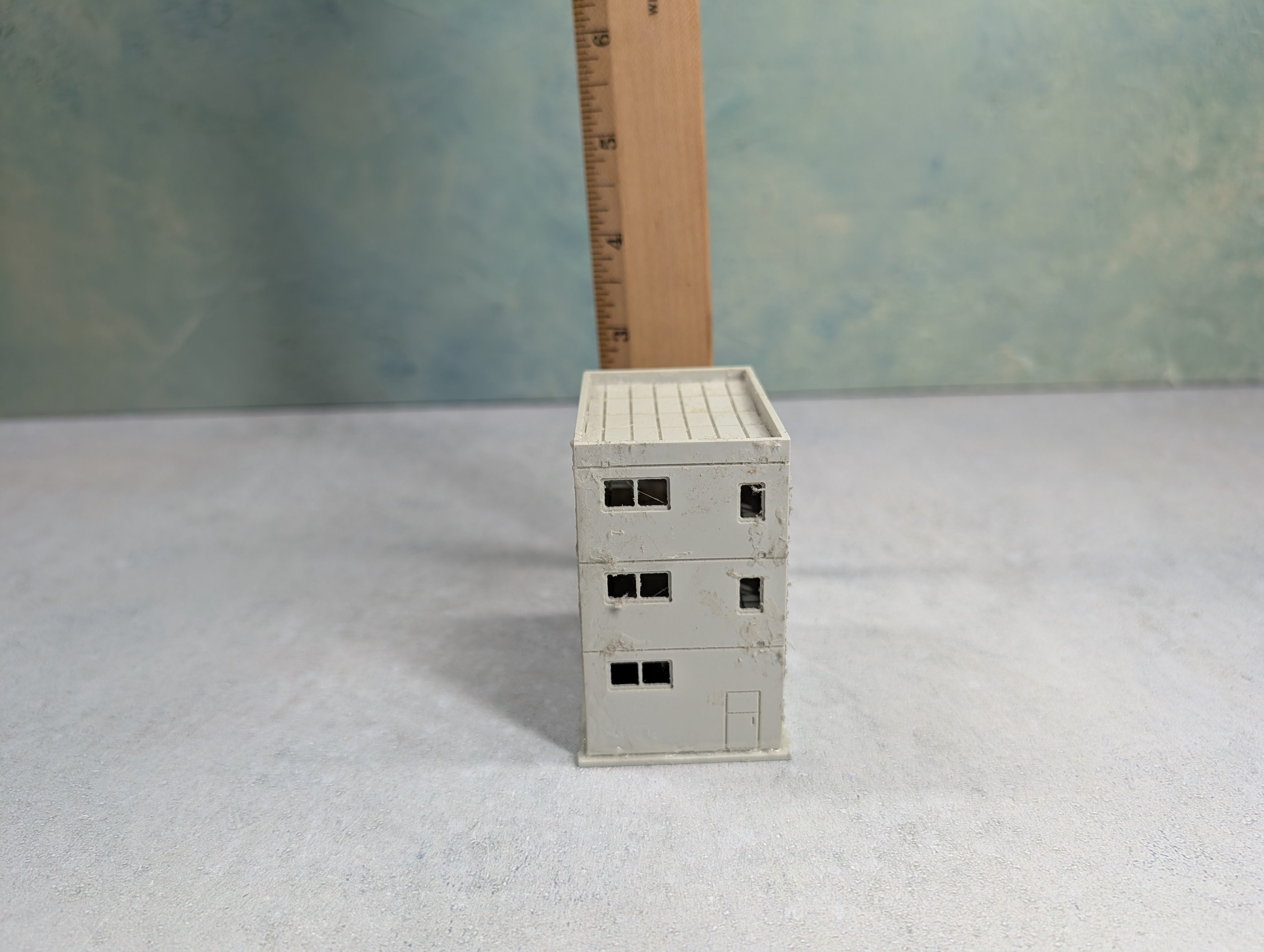 USED HO Scale Gray Garage or Warehouse