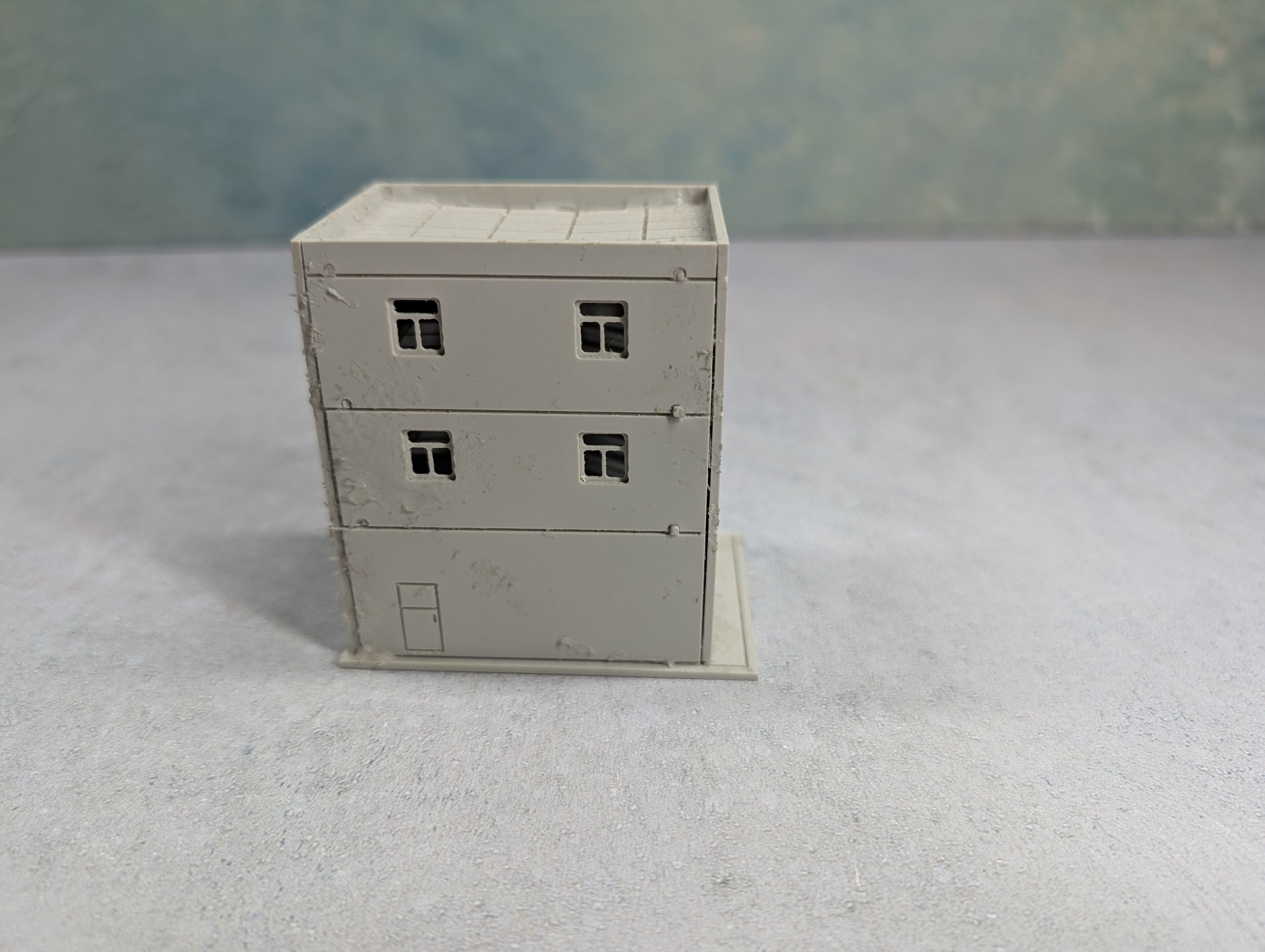 USED HO Scale Gray Garage or Warehouse